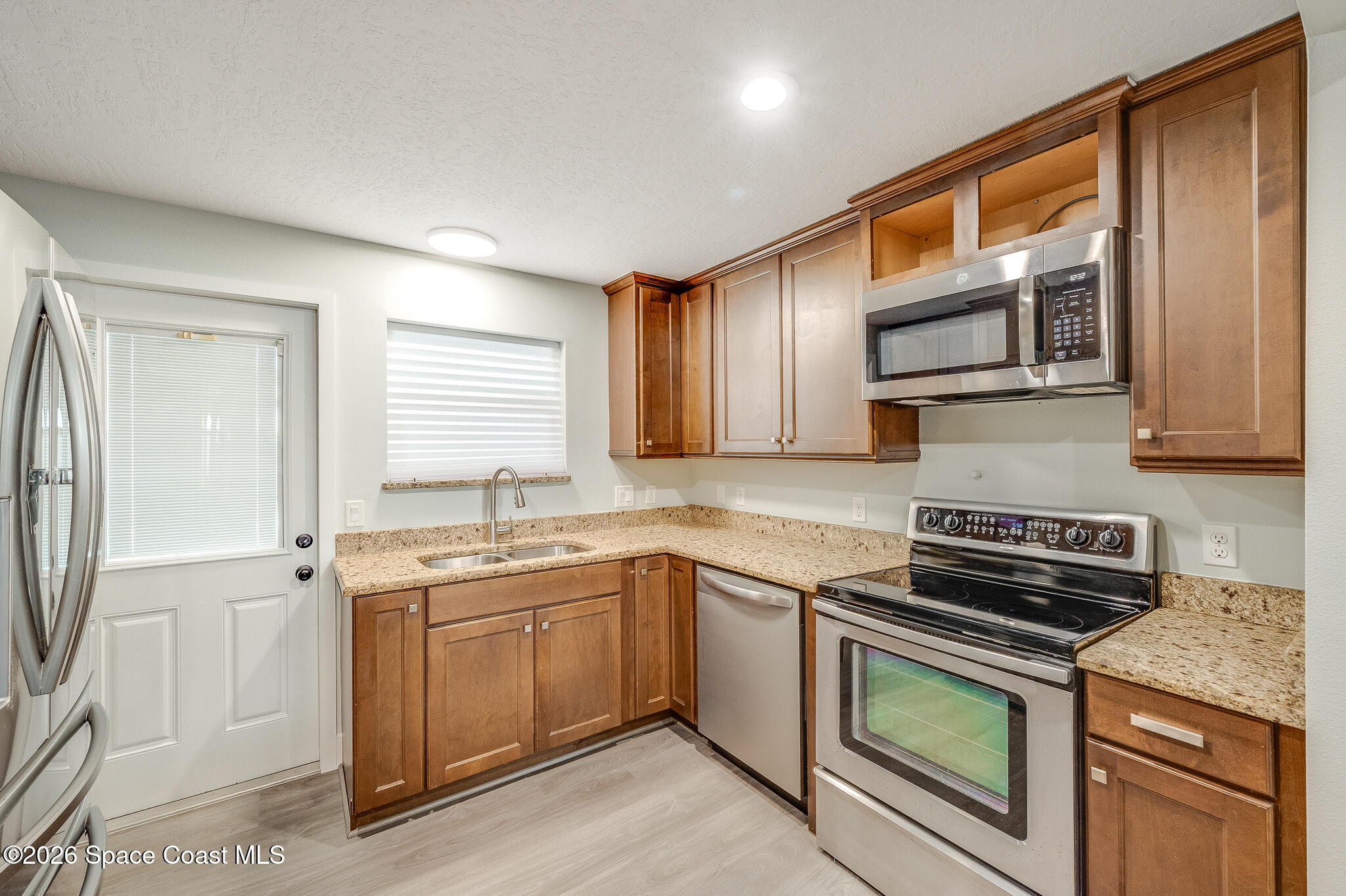 645 Caiman Street Property Photo 14