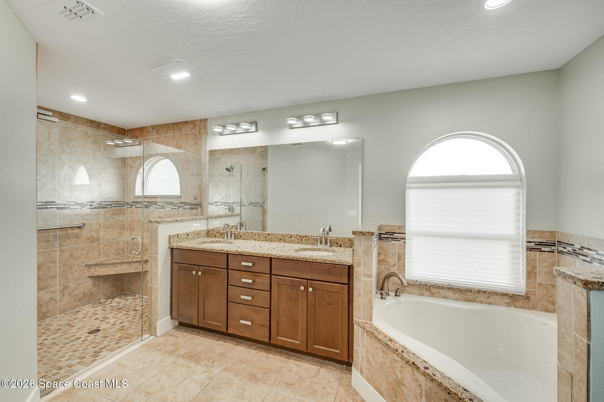 645 Caiman Street Property Photo 34