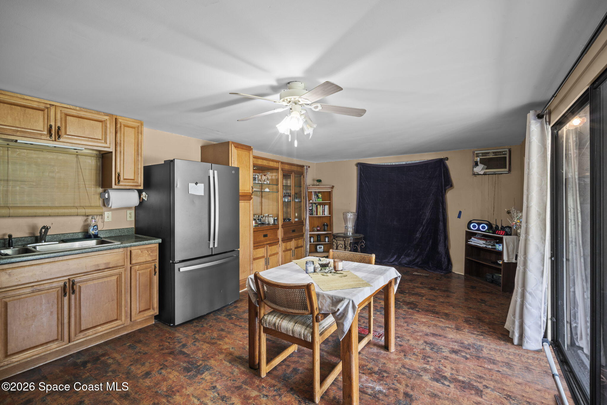 6673 Bear Trail Property Photo 4