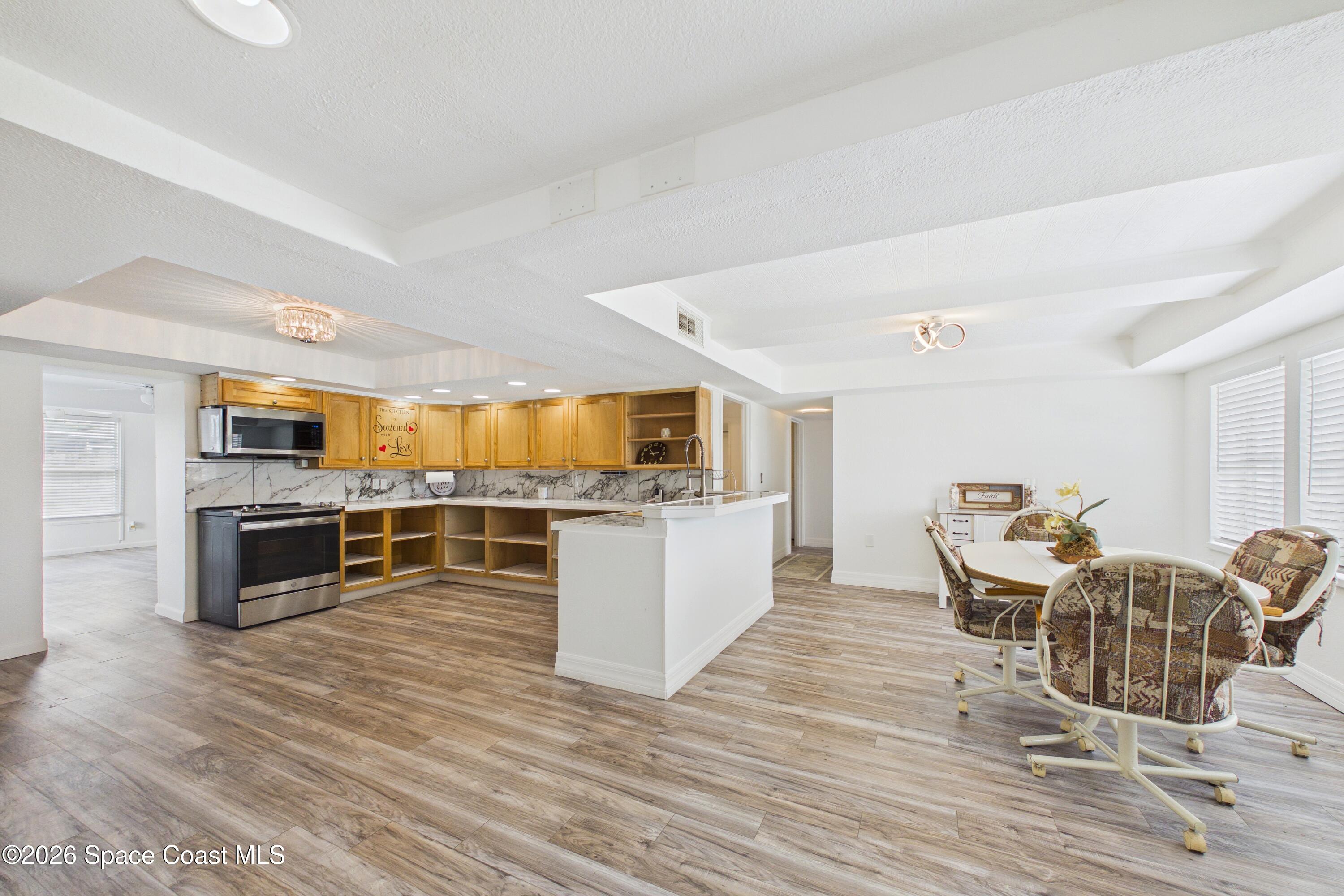 540 Barrett Drive Property Photo 10
