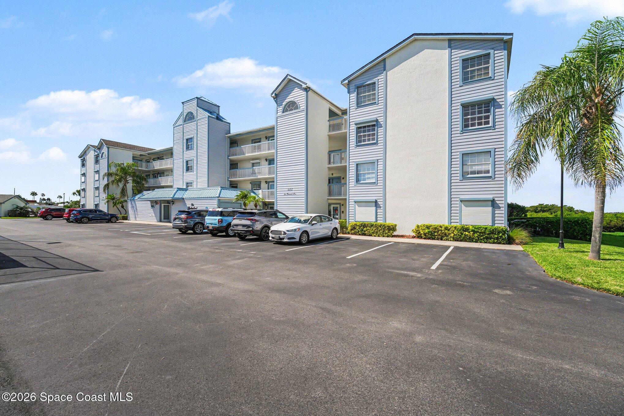 660 S Brevard Avenue 1513 Property Photo 1