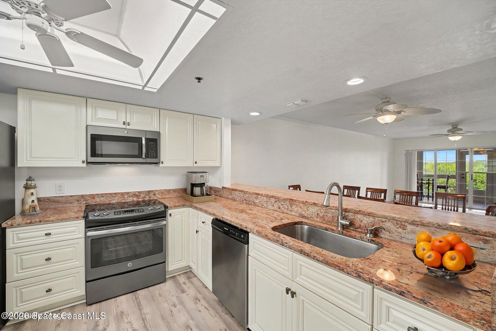 660 S Brevard Avenue 1513 Property Photo 15