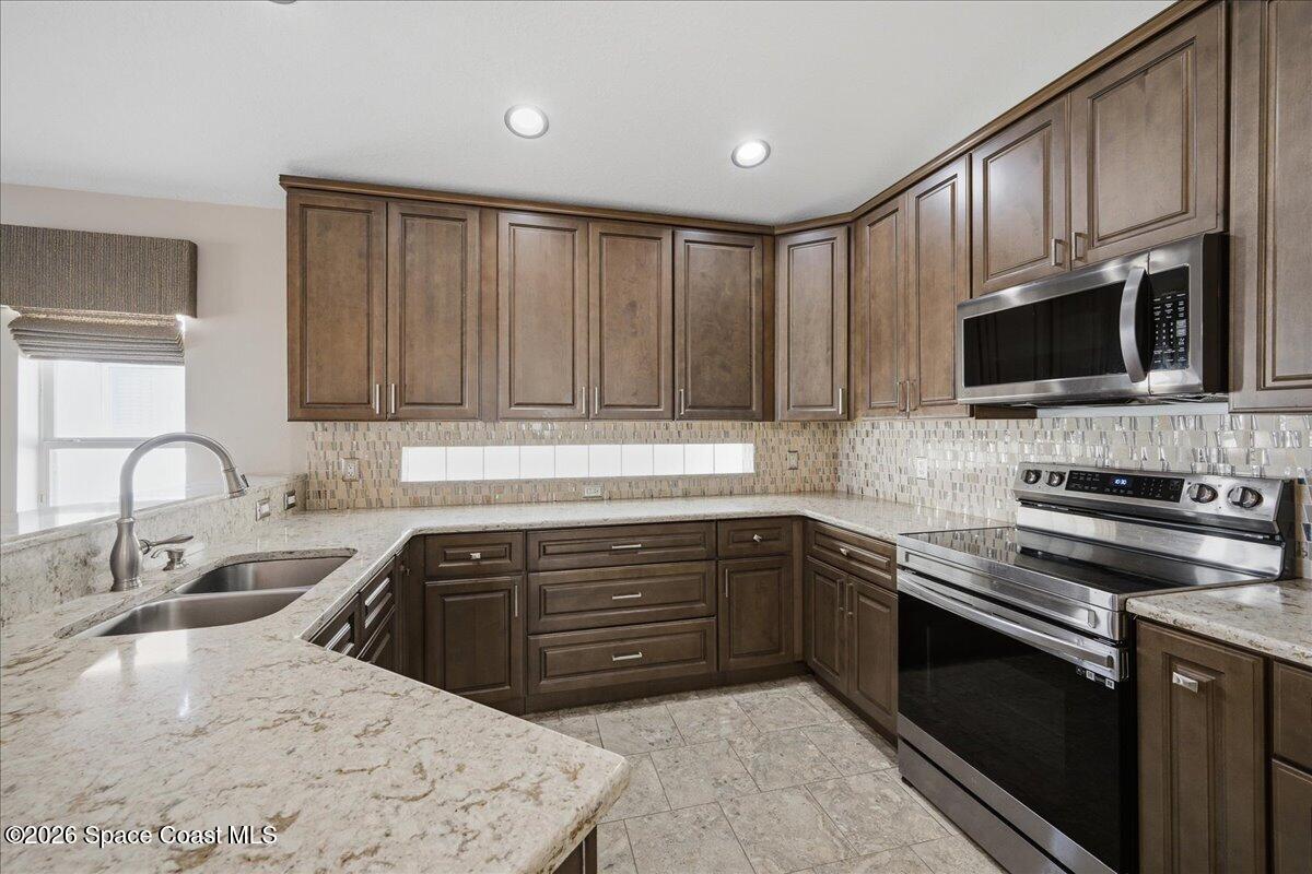 4080 Chardonnay Drive Property Photo 6