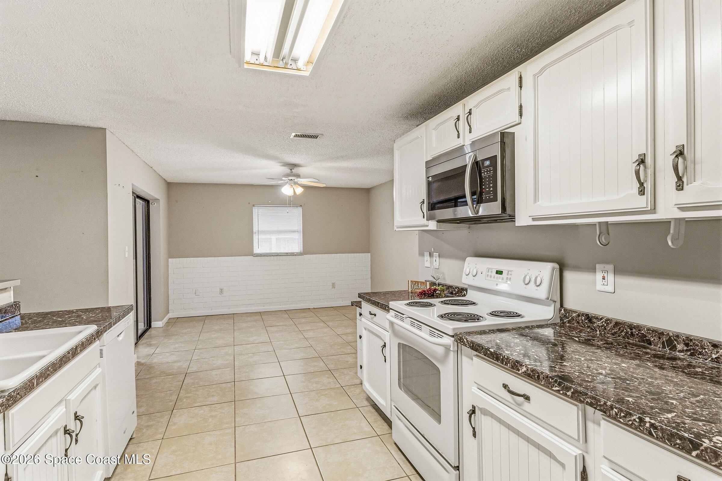 267 Aquarius Avenue Se Property Photo 20