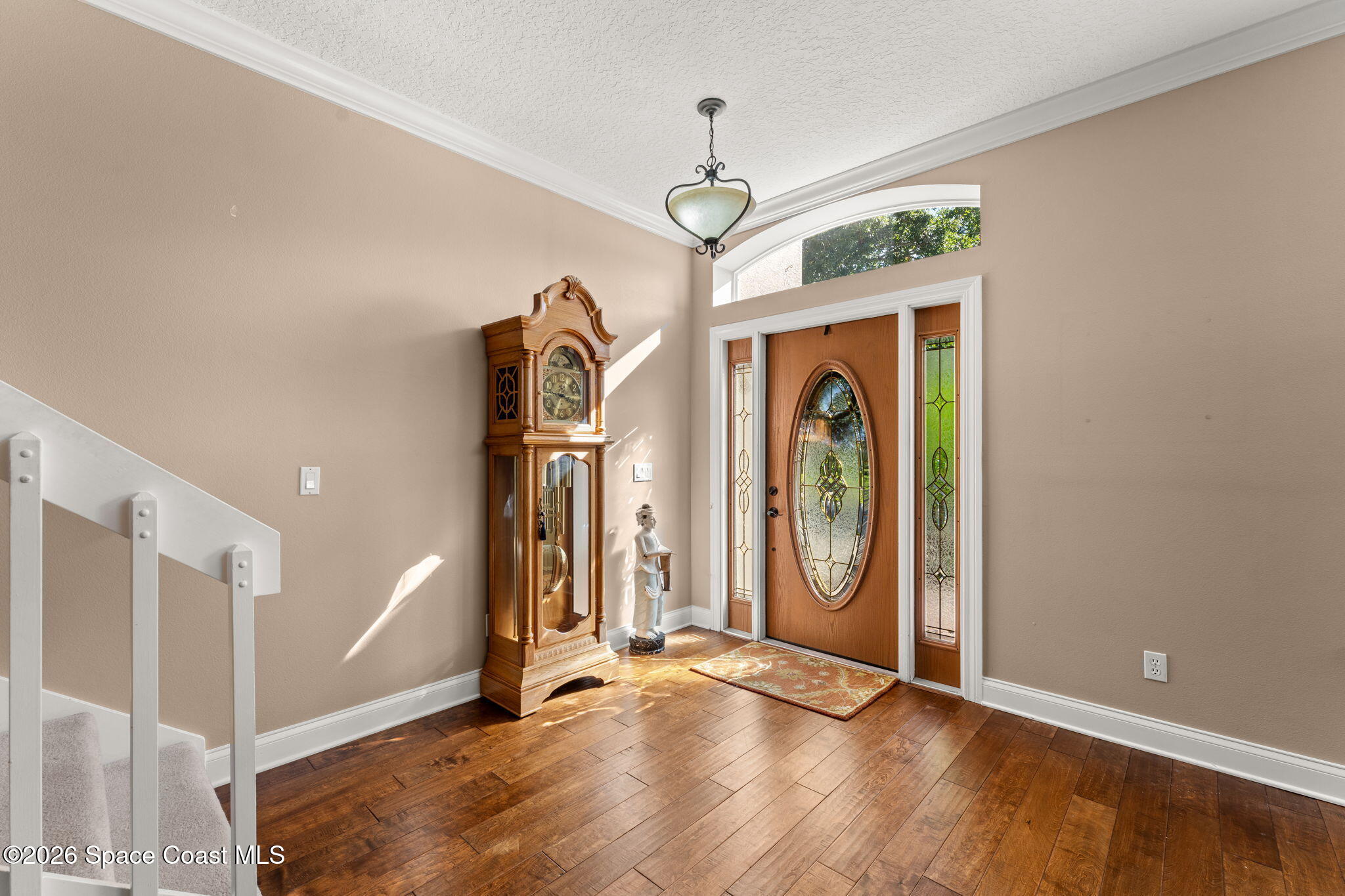 889 Woodbine Drive Property Photo 6