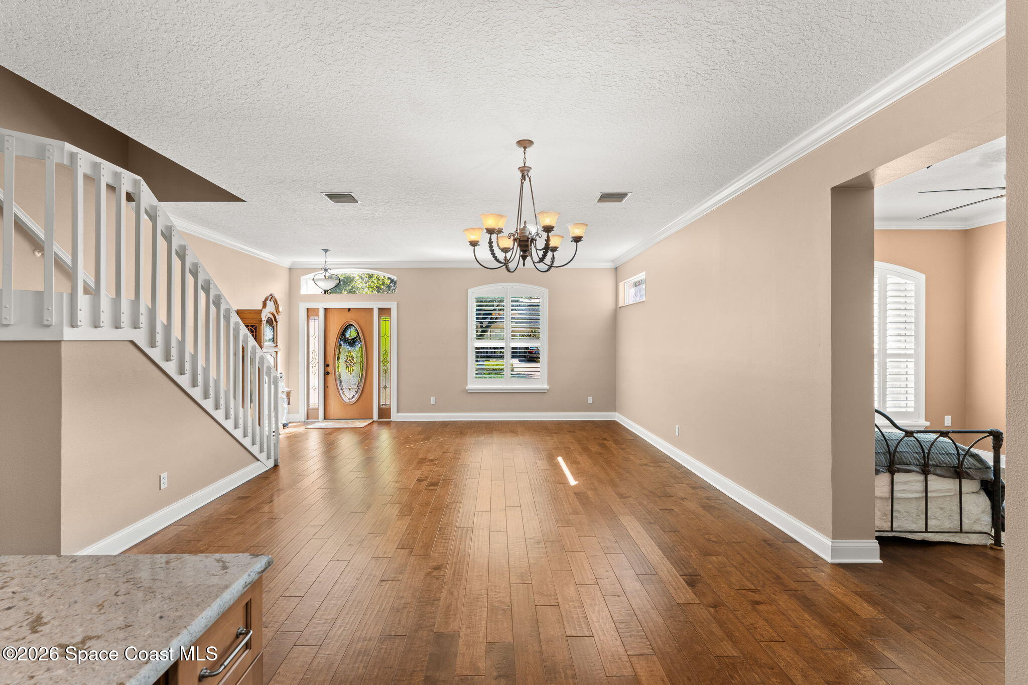 889 Woodbine Drive Property Photo 9