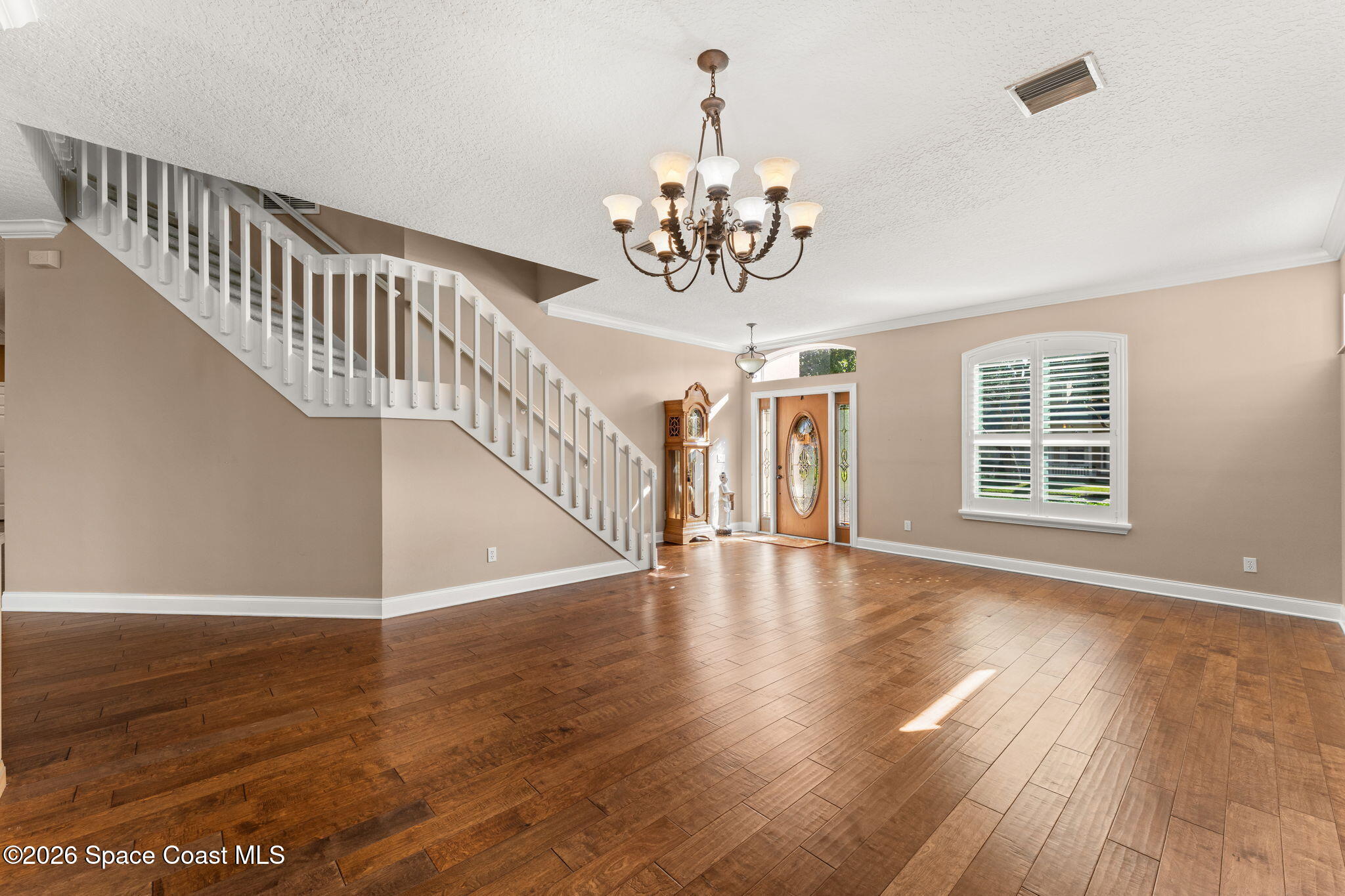 889 Woodbine Drive Property Photo 10