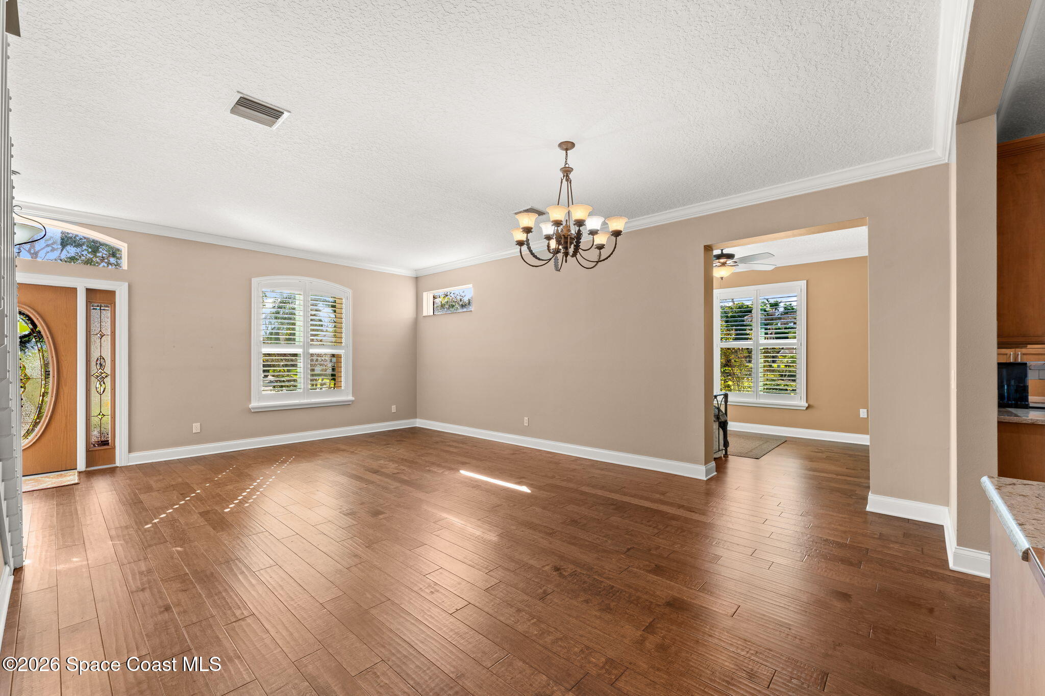 889 Woodbine Drive Property Photo 11