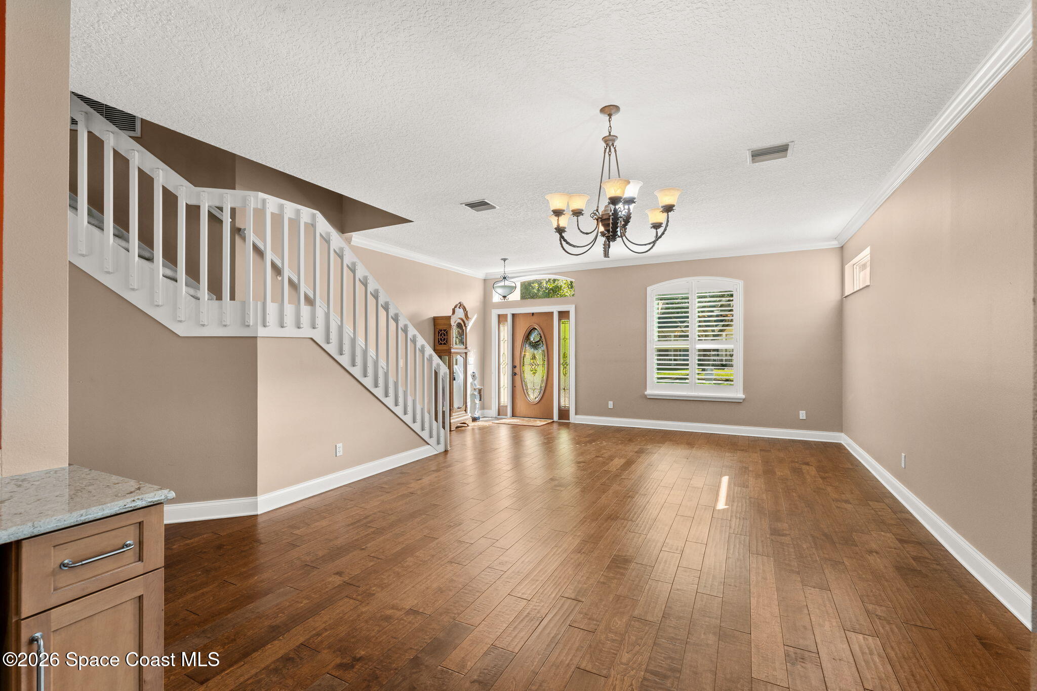 889 Woodbine Drive Property Photo 12