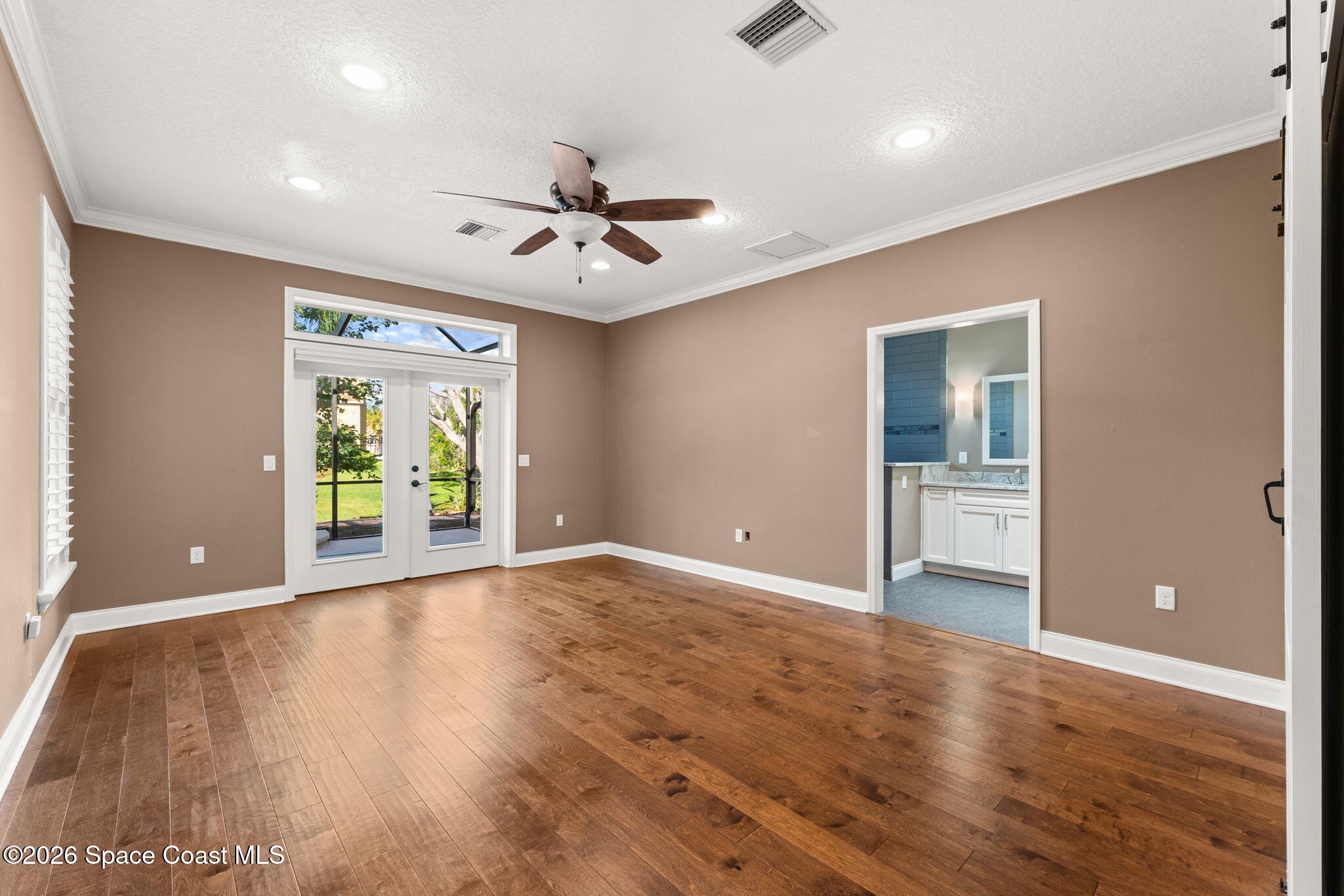 889 Woodbine Drive Property Photo 32