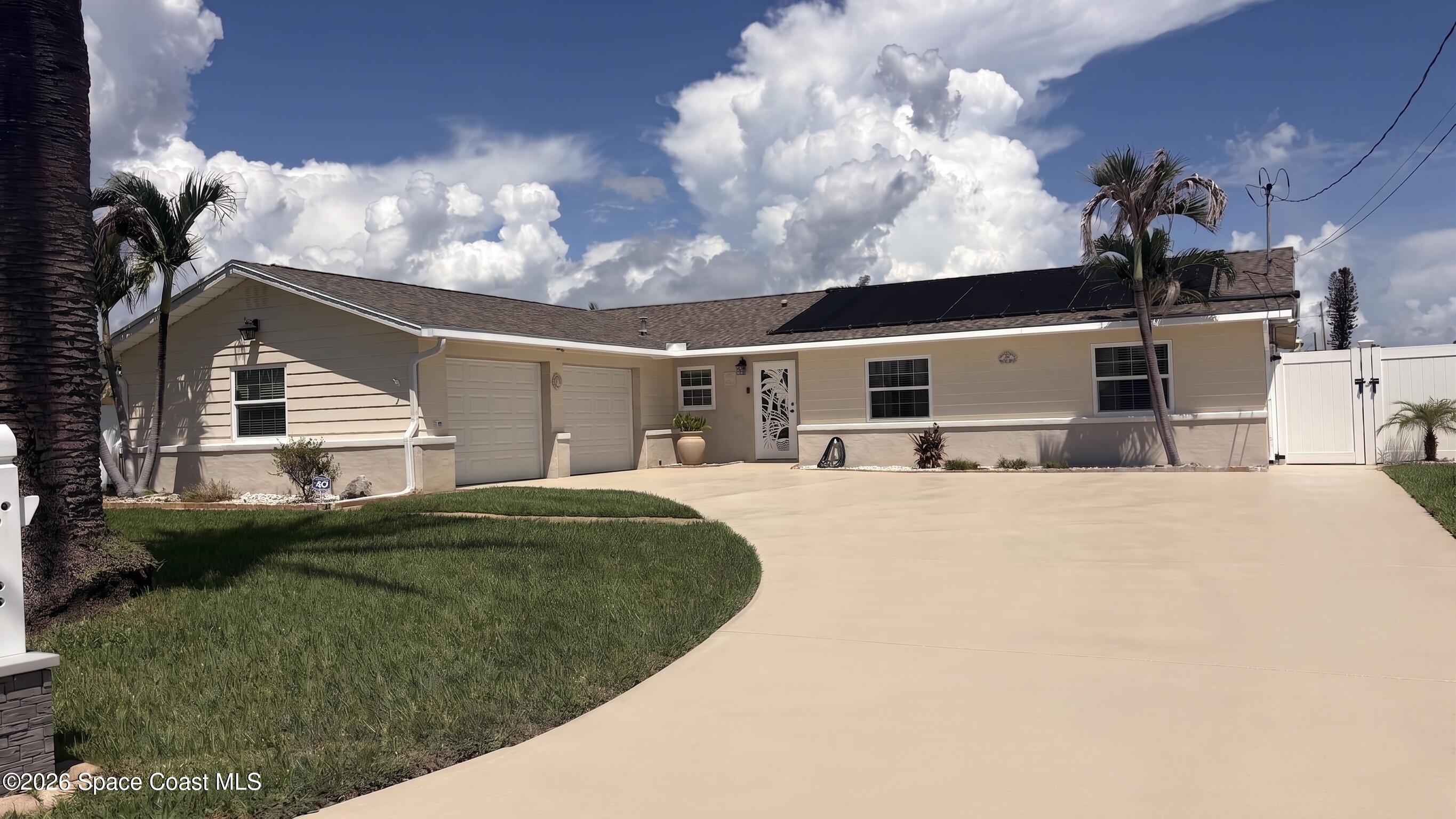 328 Carmine Drive Property Photo 1