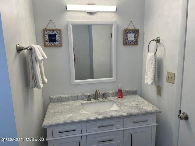 125 N Brevard Avenue B Property Photo 1