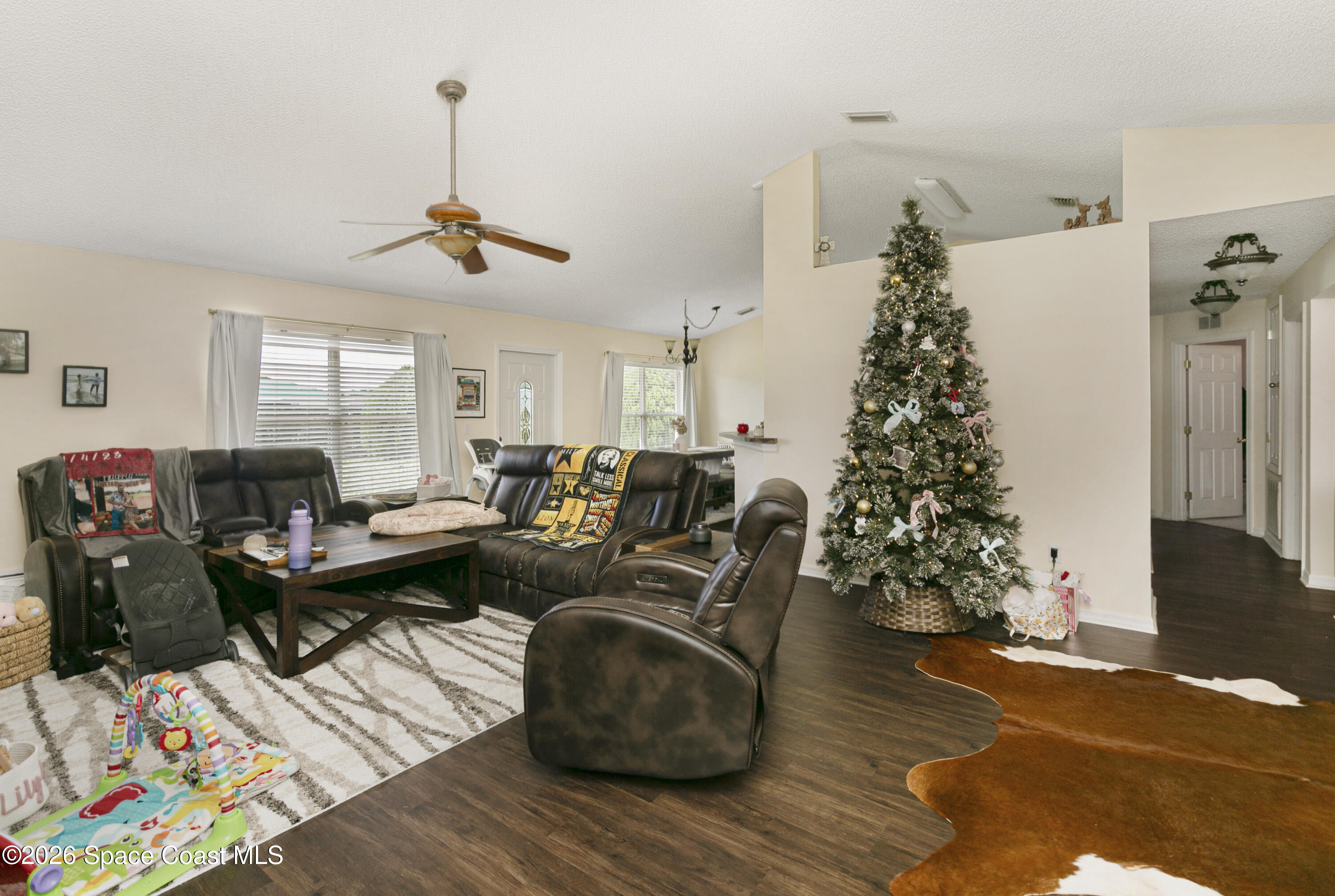382 Hatcher Street Se Property Photo 5