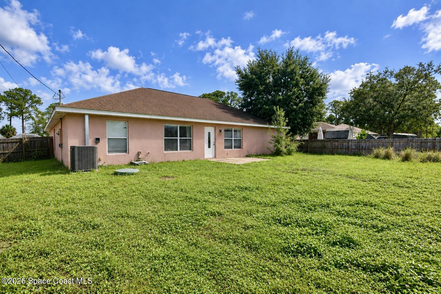 382 Hatcher Street Se Property Photo 16