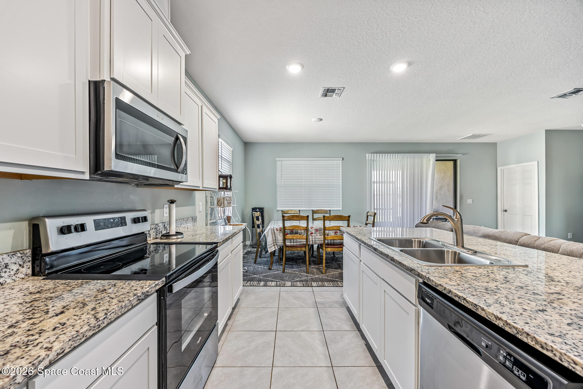 7151 Tanzanite Place Property Photo 5