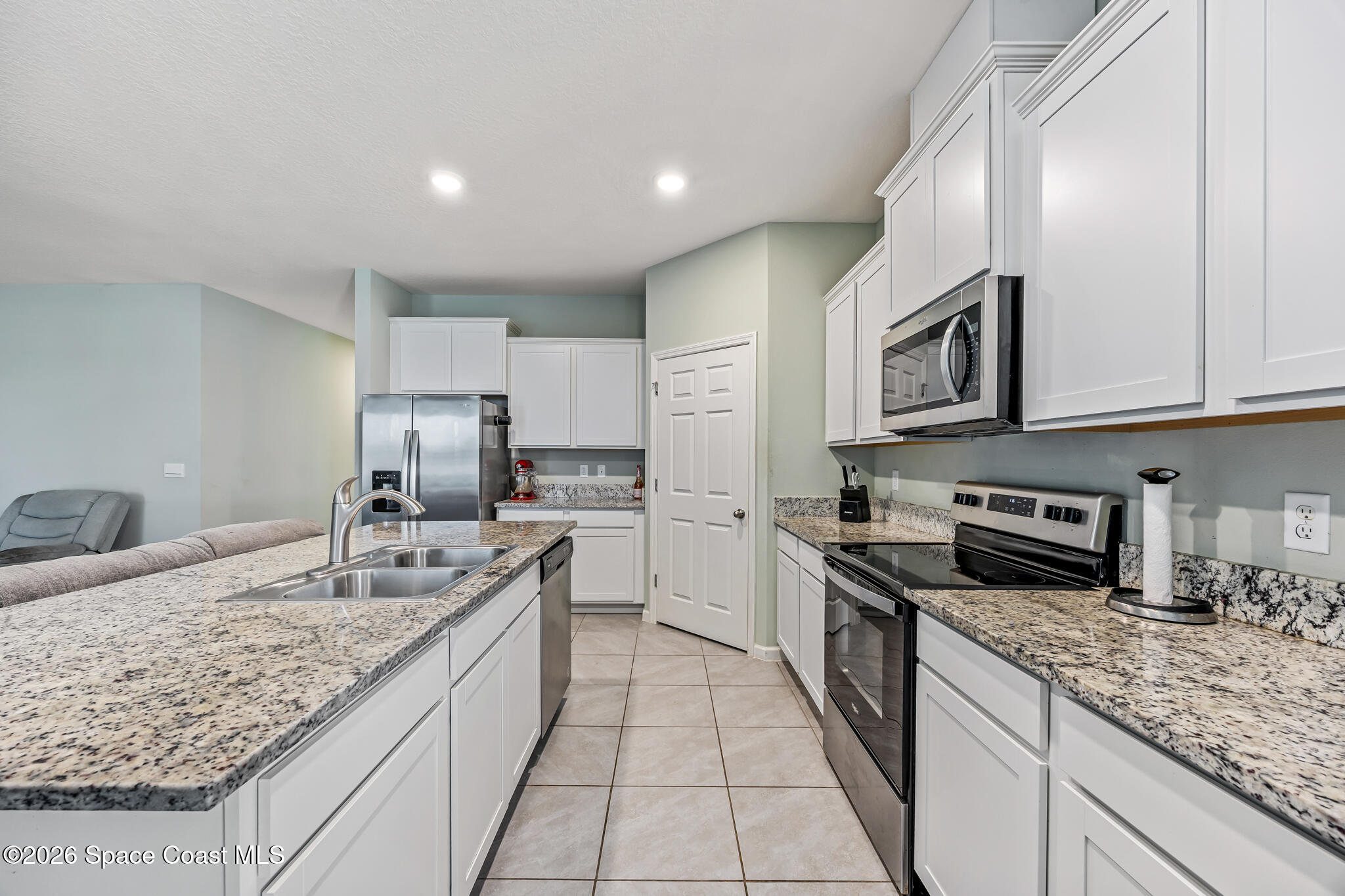7151 Tanzanite Place Property Photo 6