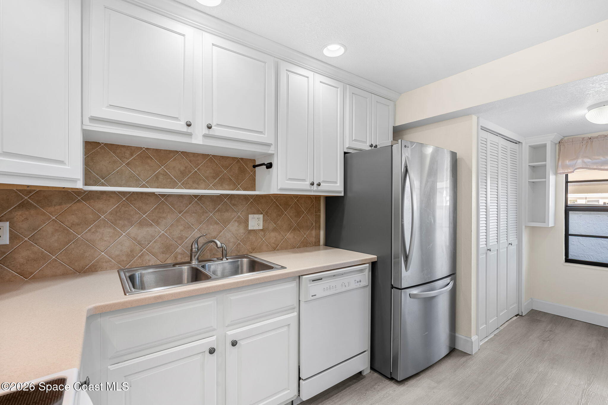 142 Palmetto Avenue 12-2 Property Photo 7