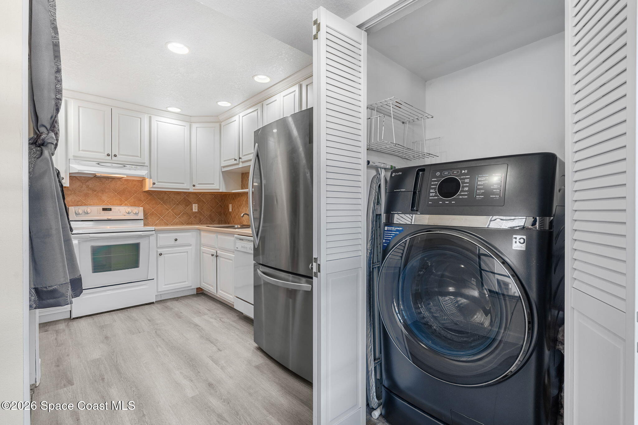 142 Palmetto Avenue 12-2 Property Photo 8