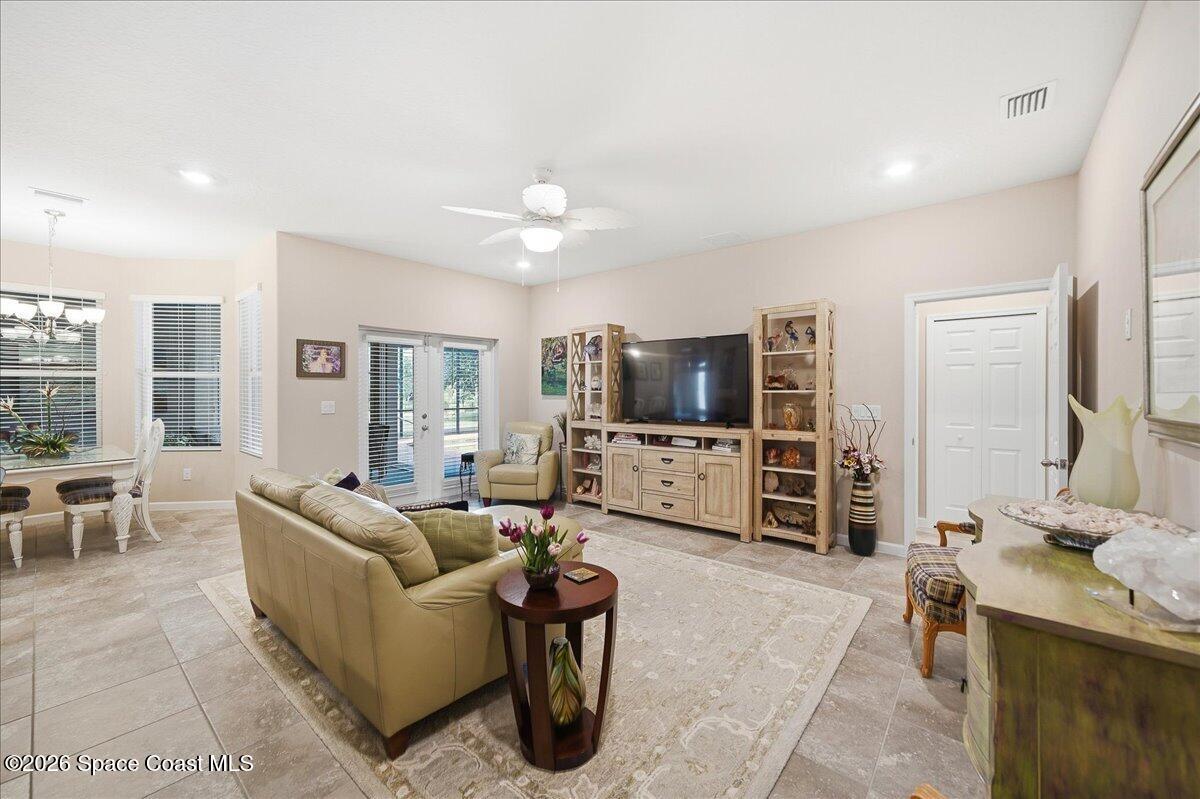 655 Gleneagles Drive Se Property Photo 18