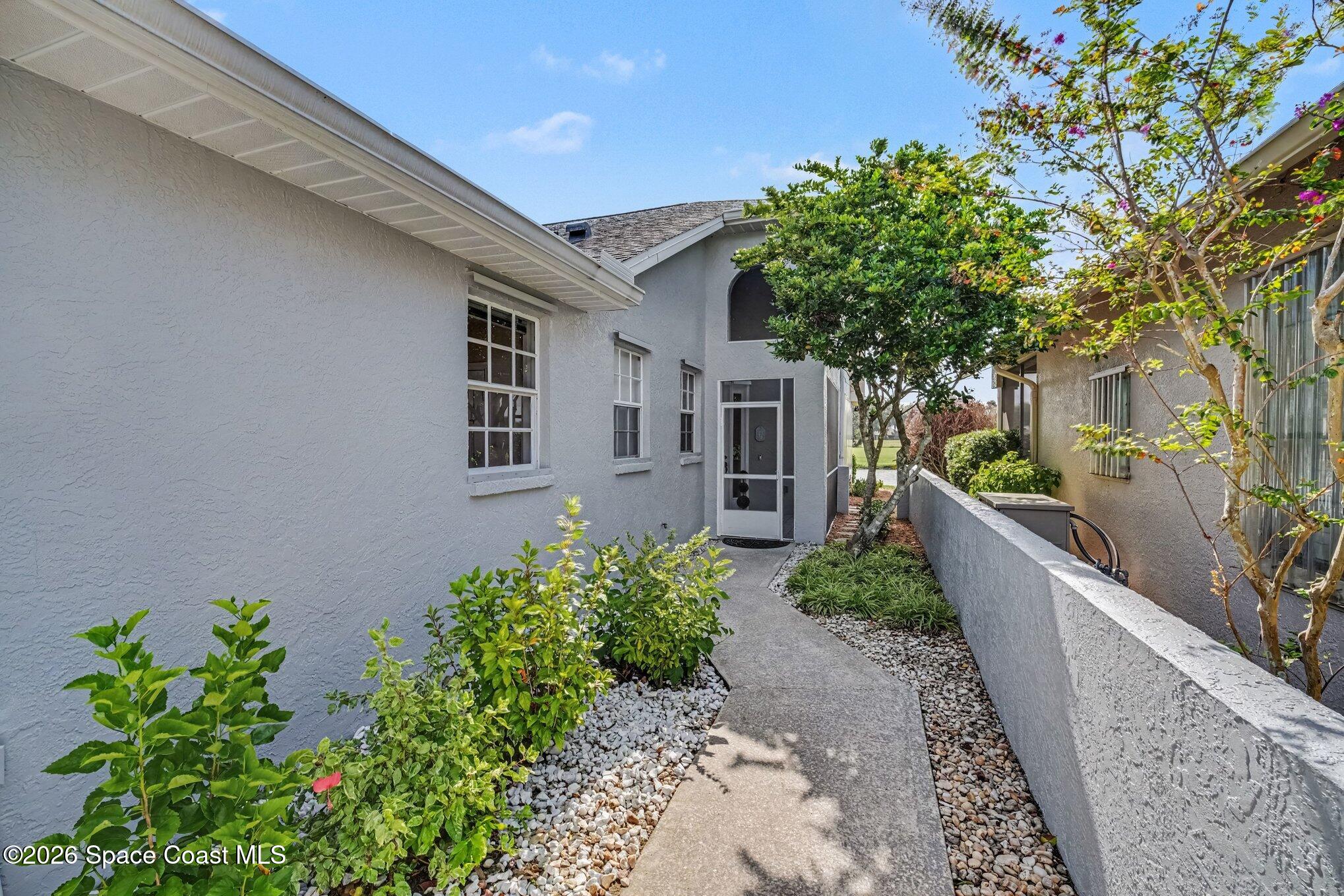 455 Willowgreen Lane Property Photo 4