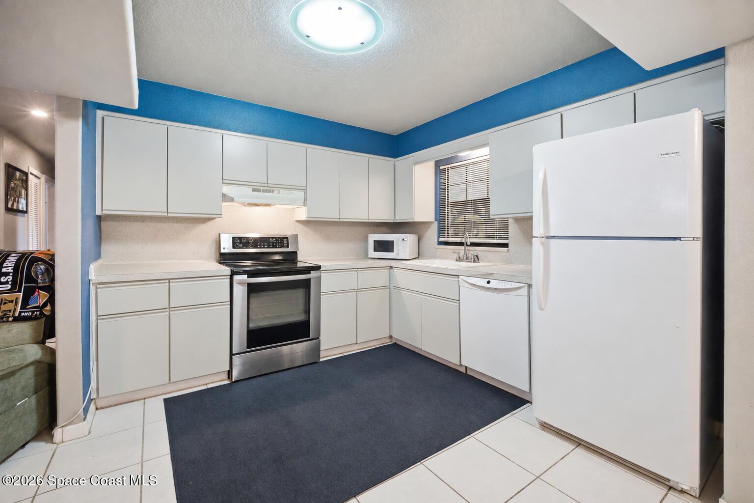 1282 Hedgecoth Street Nw Property Photo 5