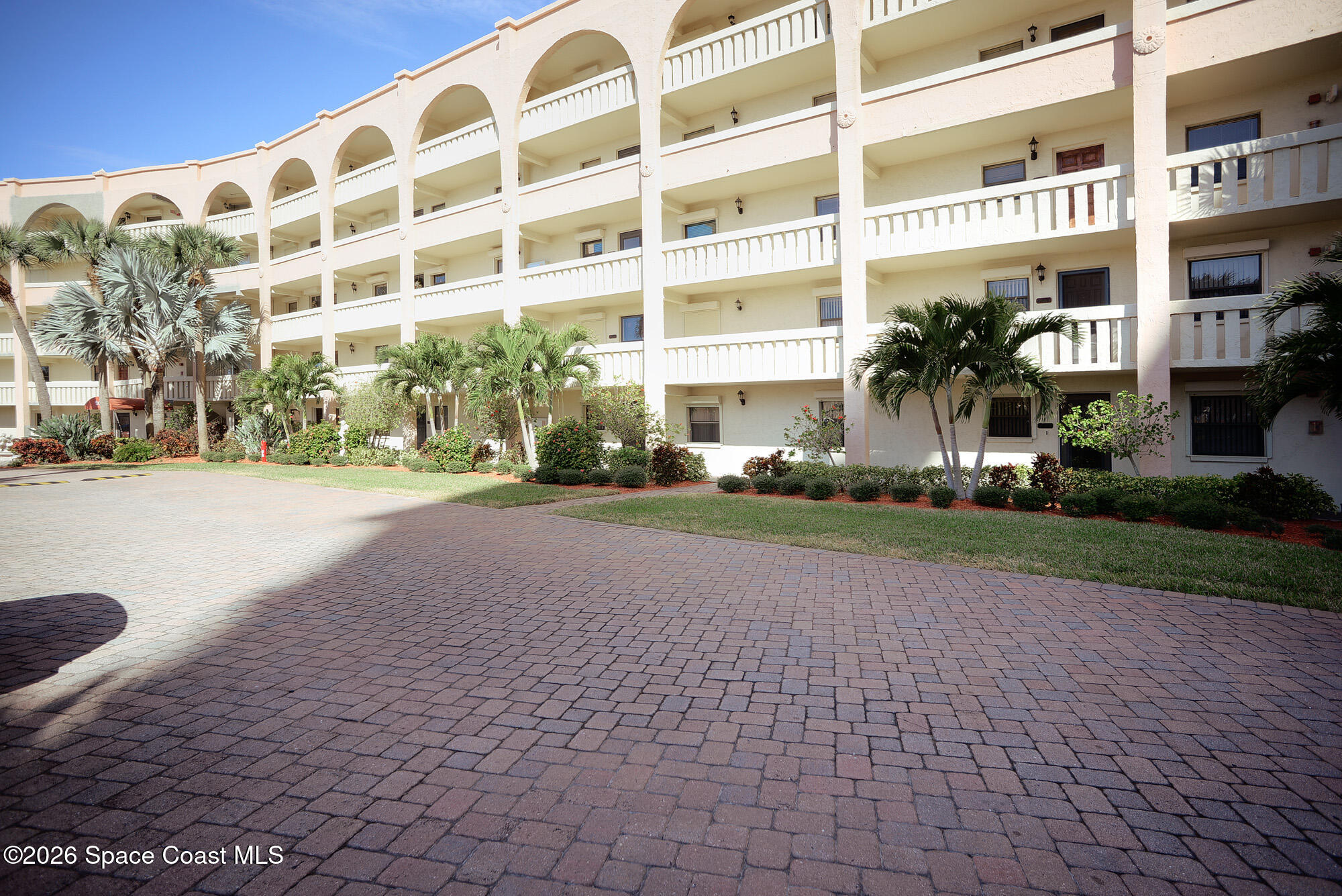 850 N Atlantic Avenue D203 Property Photo 2
