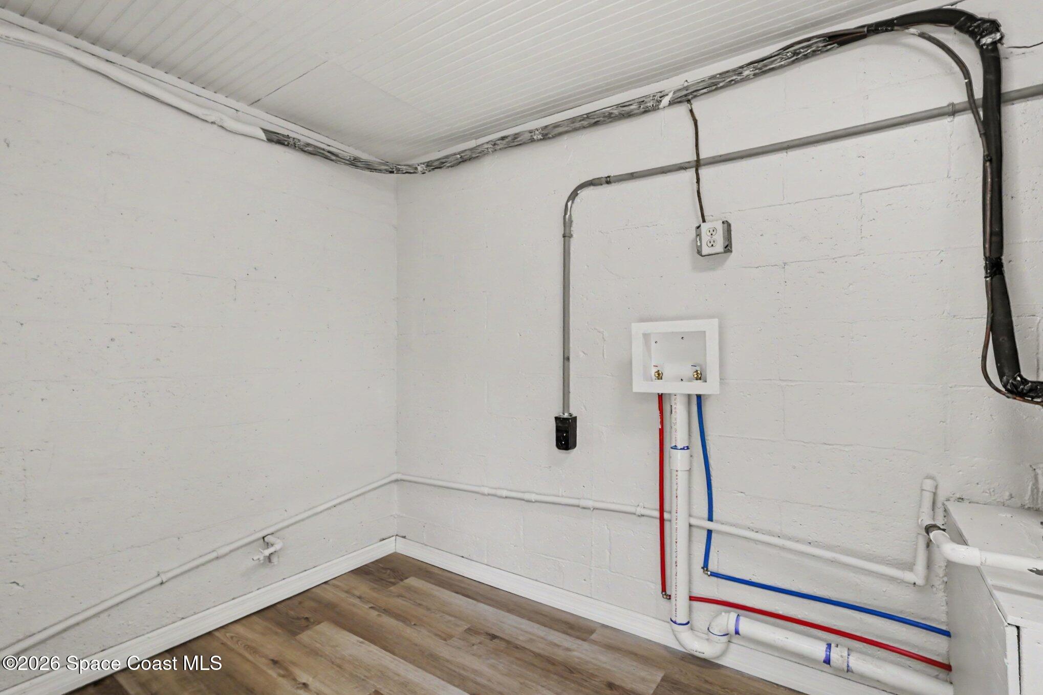 2191 Smathers Circle N Property Photo 25