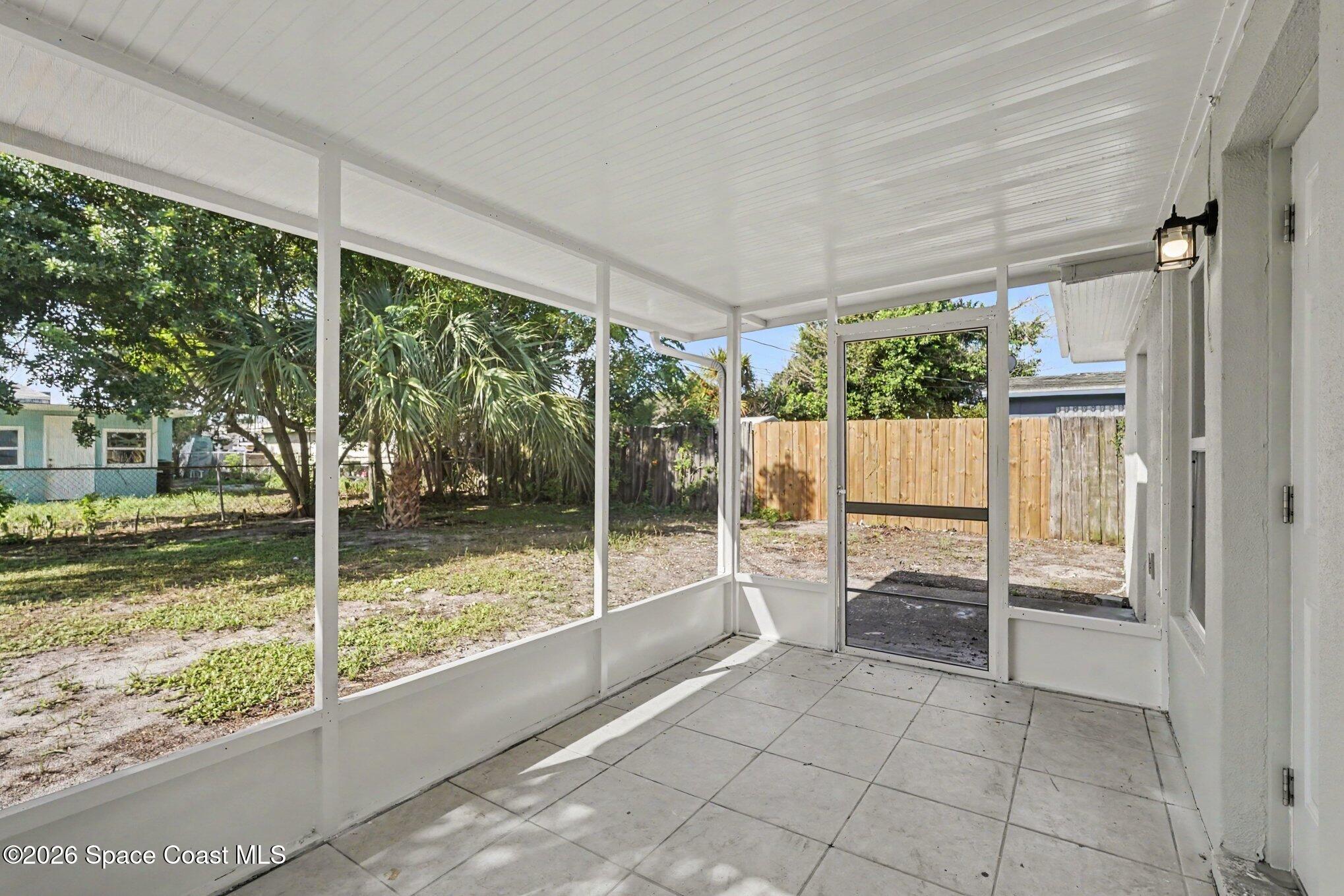 2191 Smathers Circle N Property Photo 27