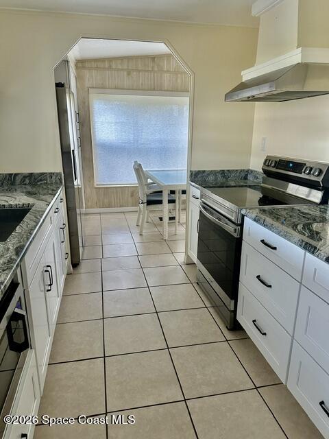605 Oleander Circle Property Photo 3