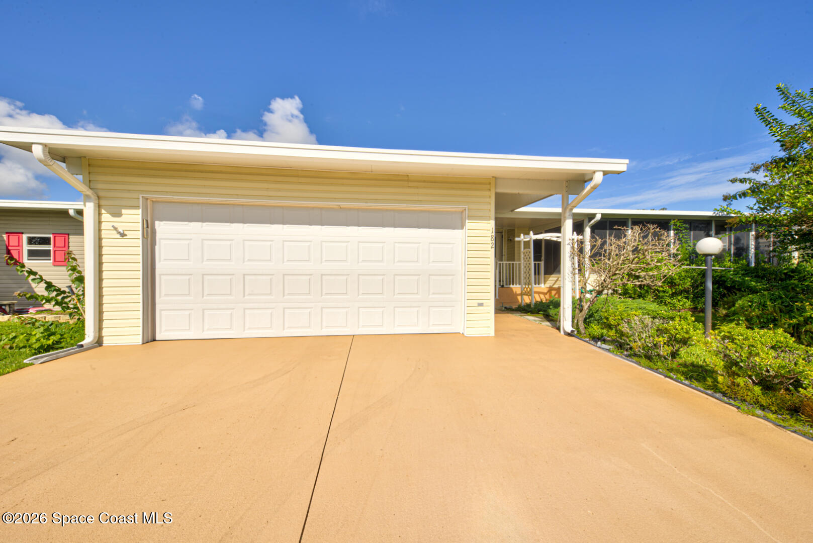 182 Scenic Drive Property Photo 1