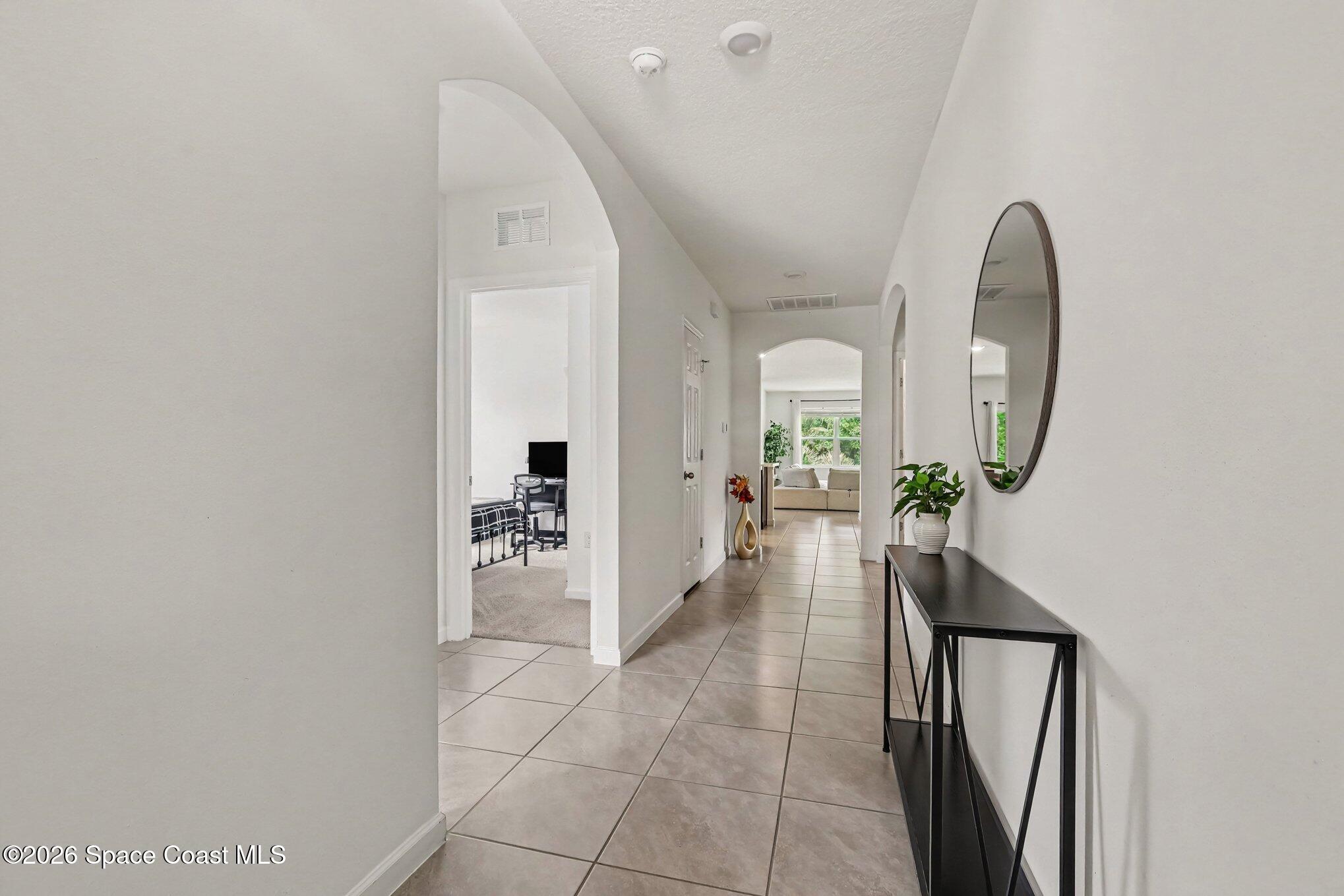 1342 Jupiter Boulevard Nw Property Photo 5