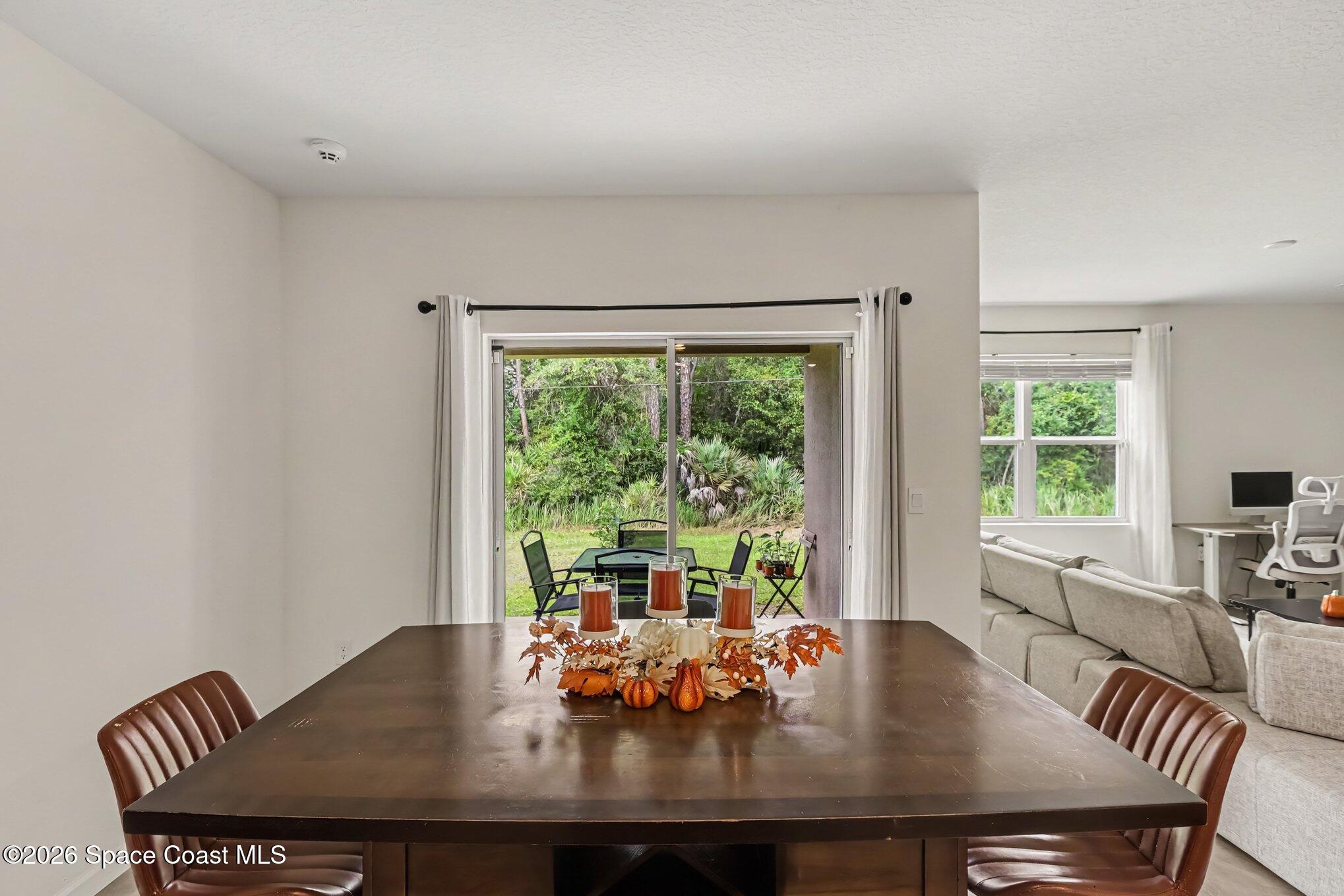 1342 Jupiter Boulevard Nw Property Photo 8