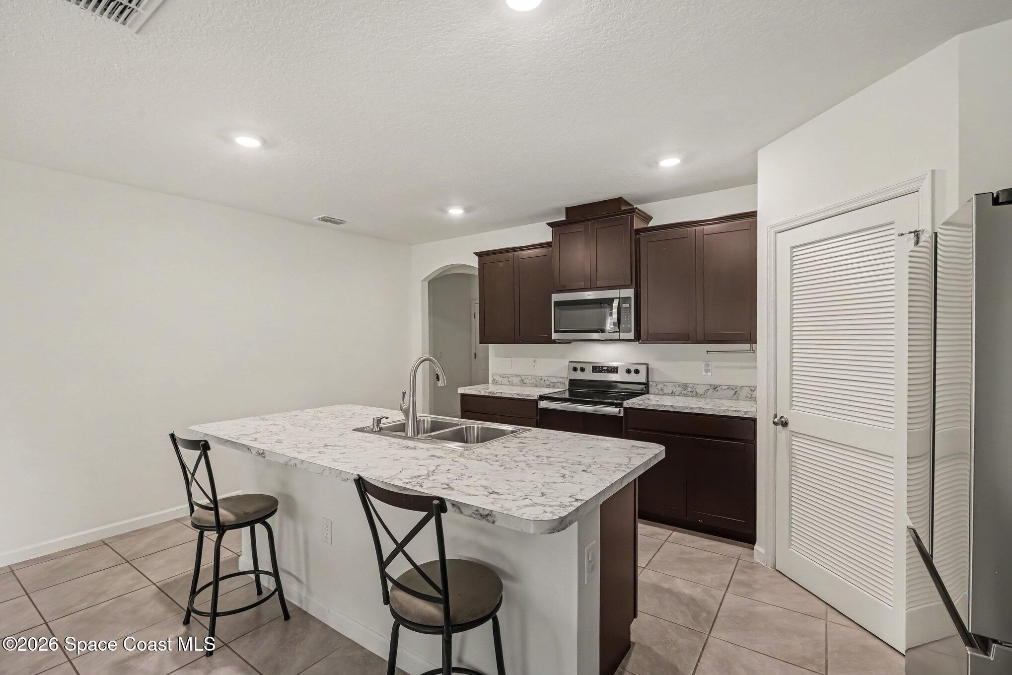 1342 Jupiter Boulevard Nw Property Photo 10