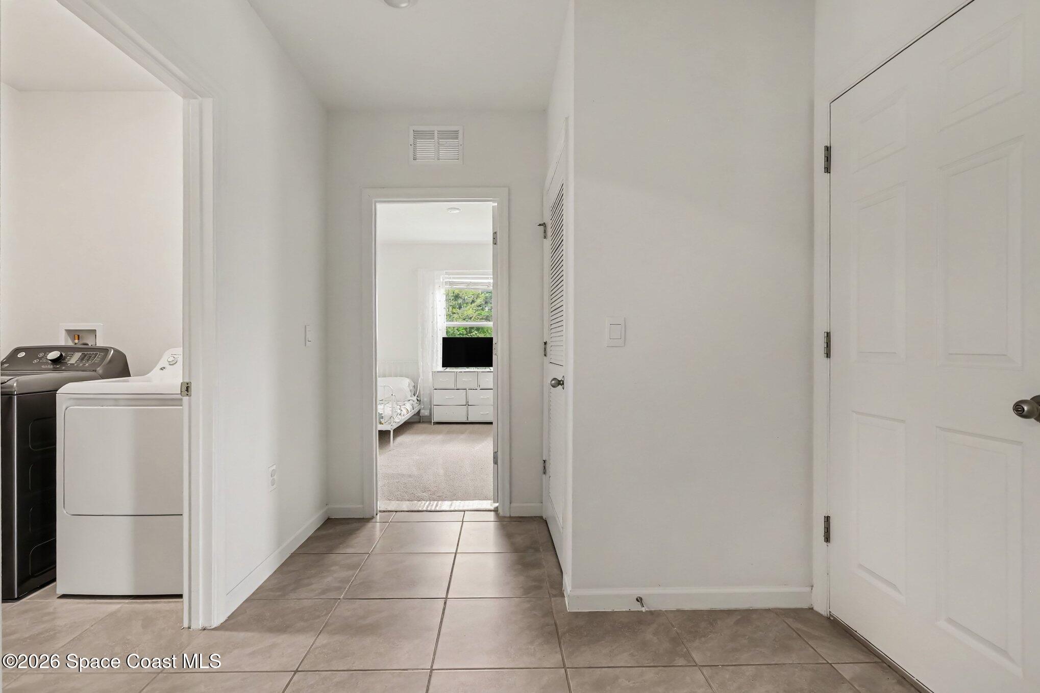 1342 Jupiter Boulevard Nw Property Photo 18