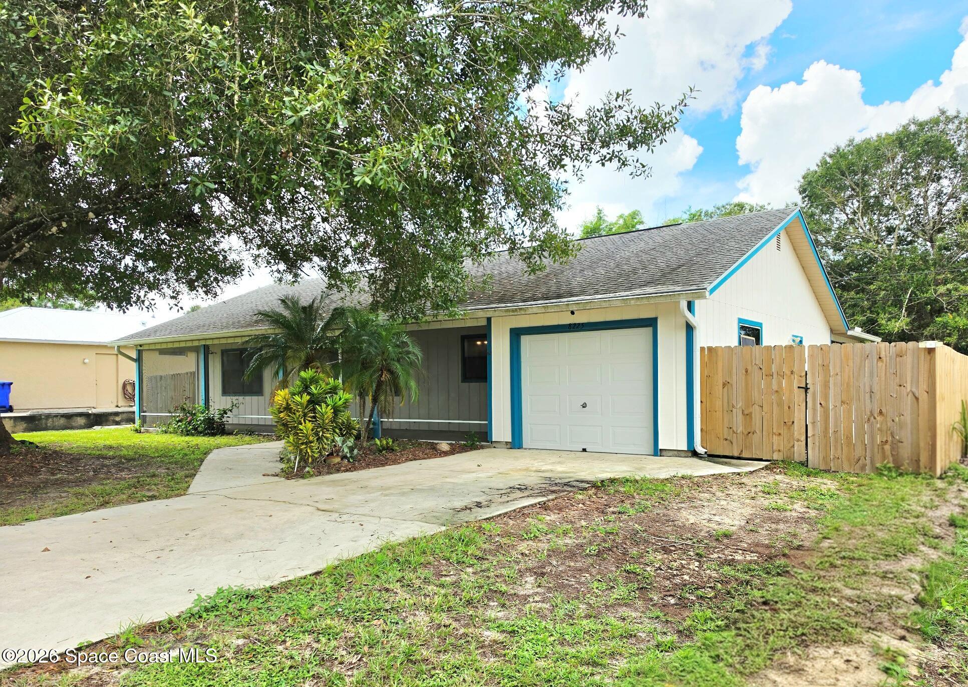 8225 97th Court Property Photo 2