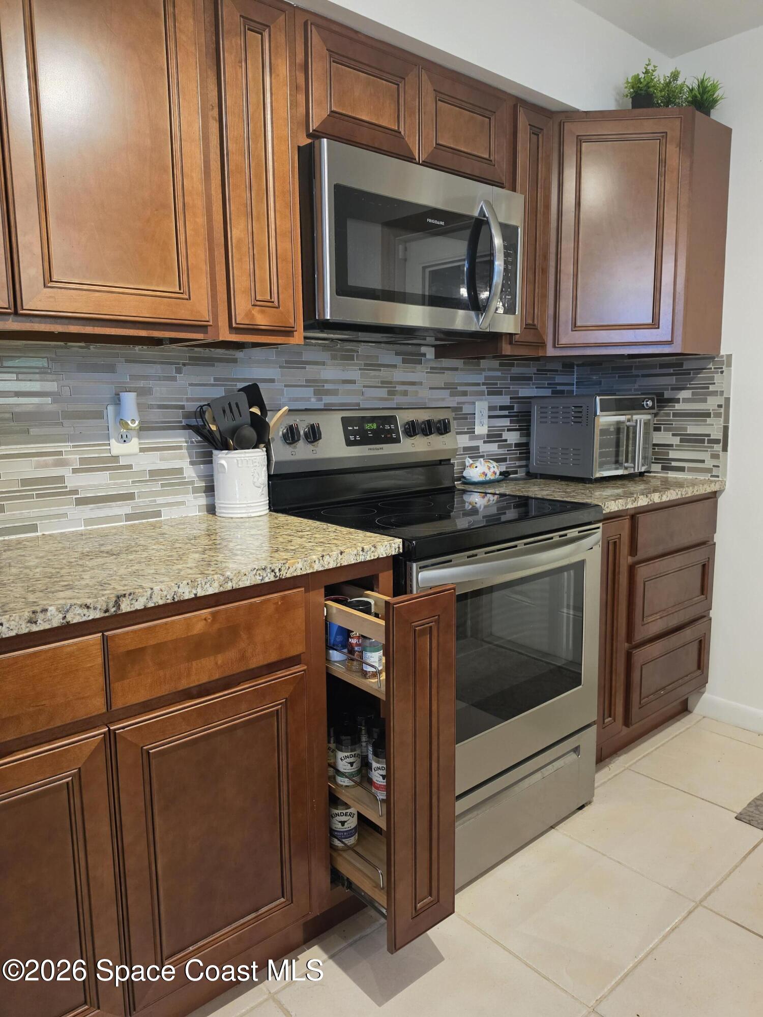 8225 97th Court Property Photo 9