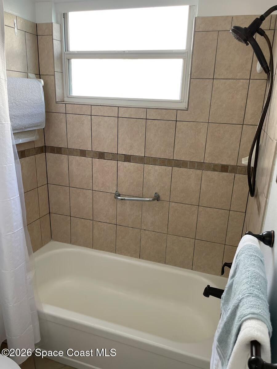 406 Tyler Avenue 5 Property Photo 7