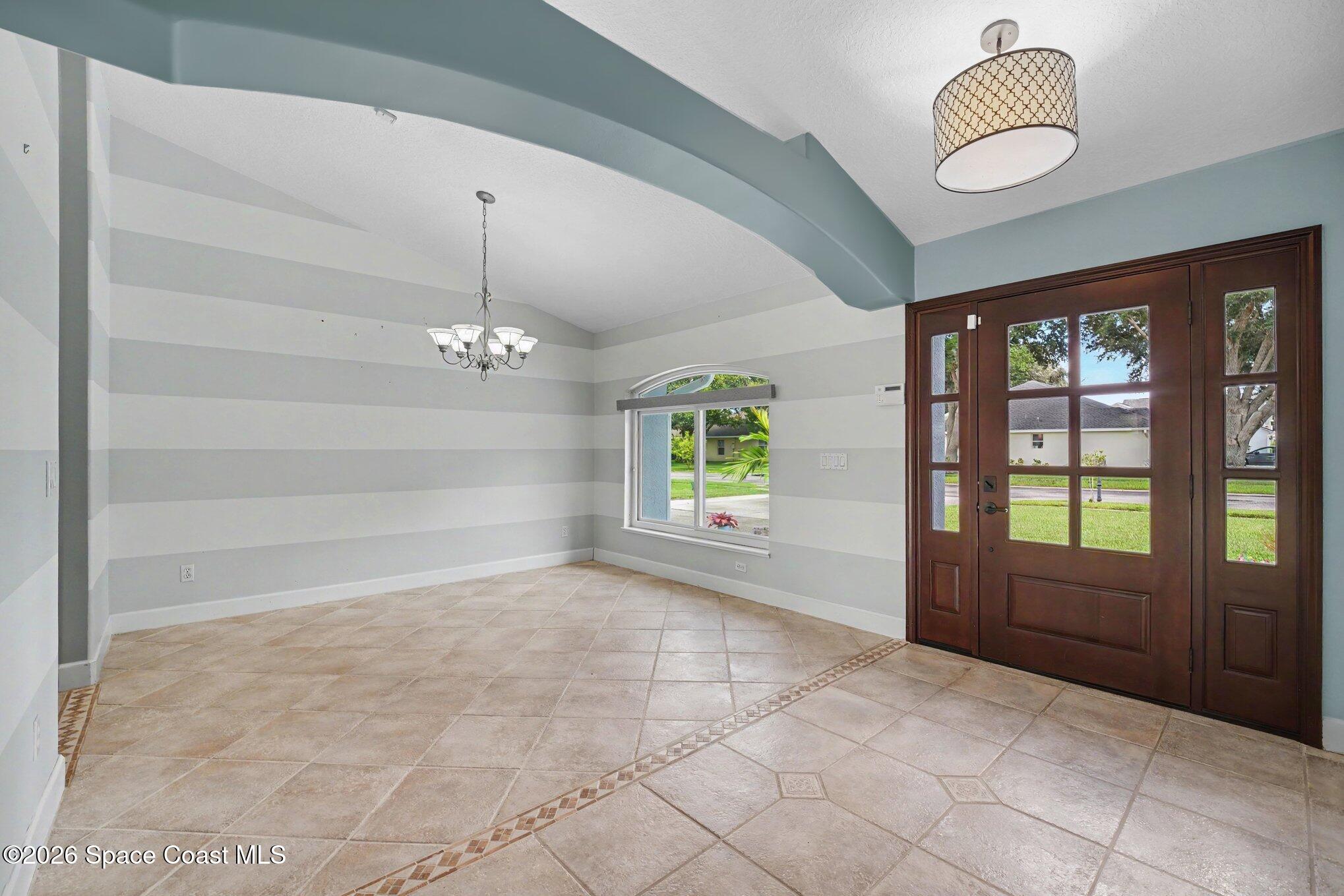 2553 Christopher Drive Property Photo 6