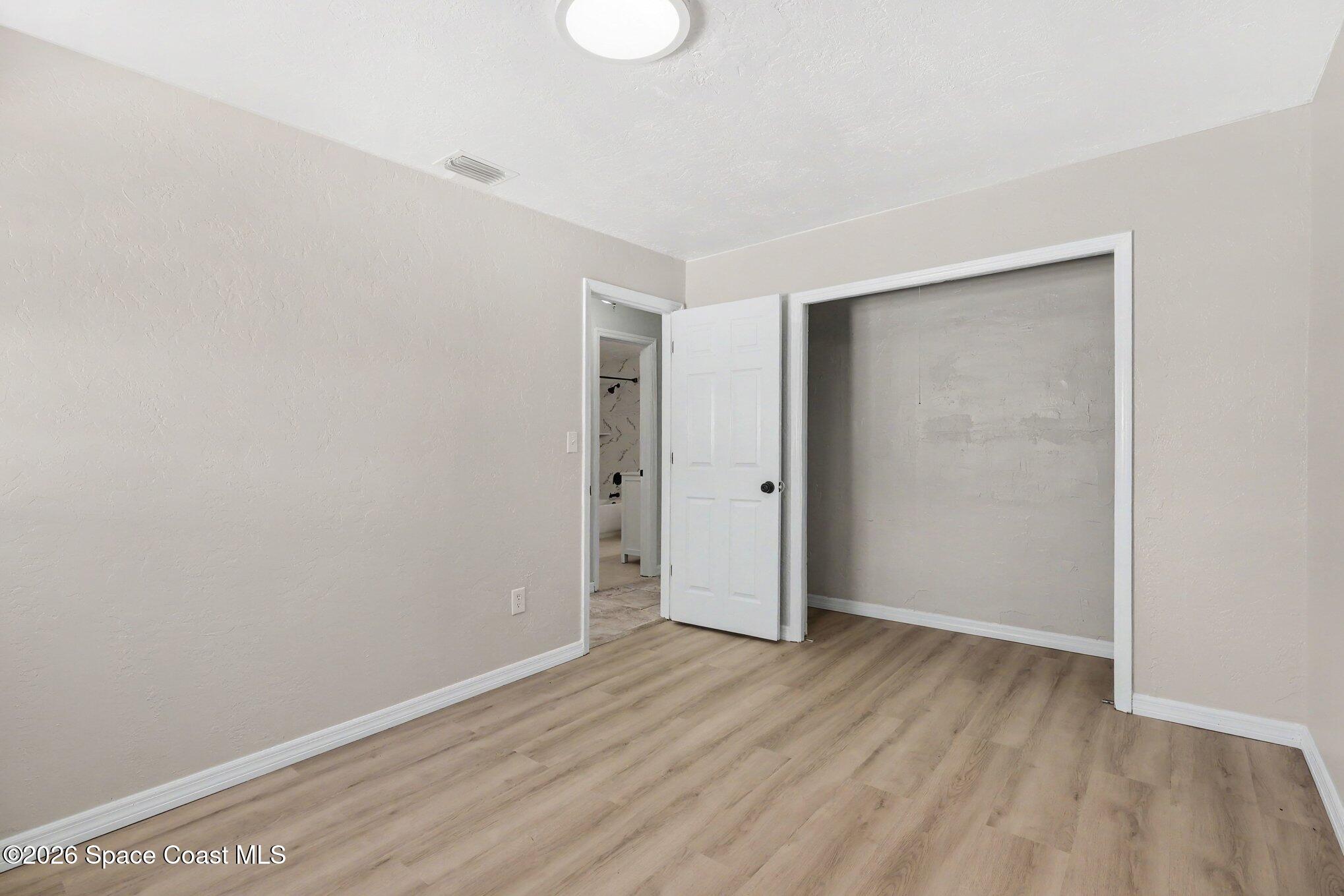 1909 Oakwood Drive Property Photo 13