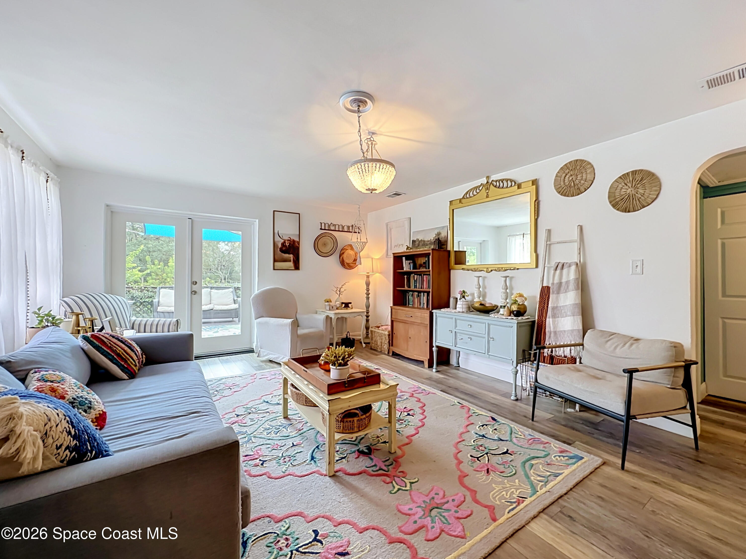 560 Live Oak Avenue Property Photo 10