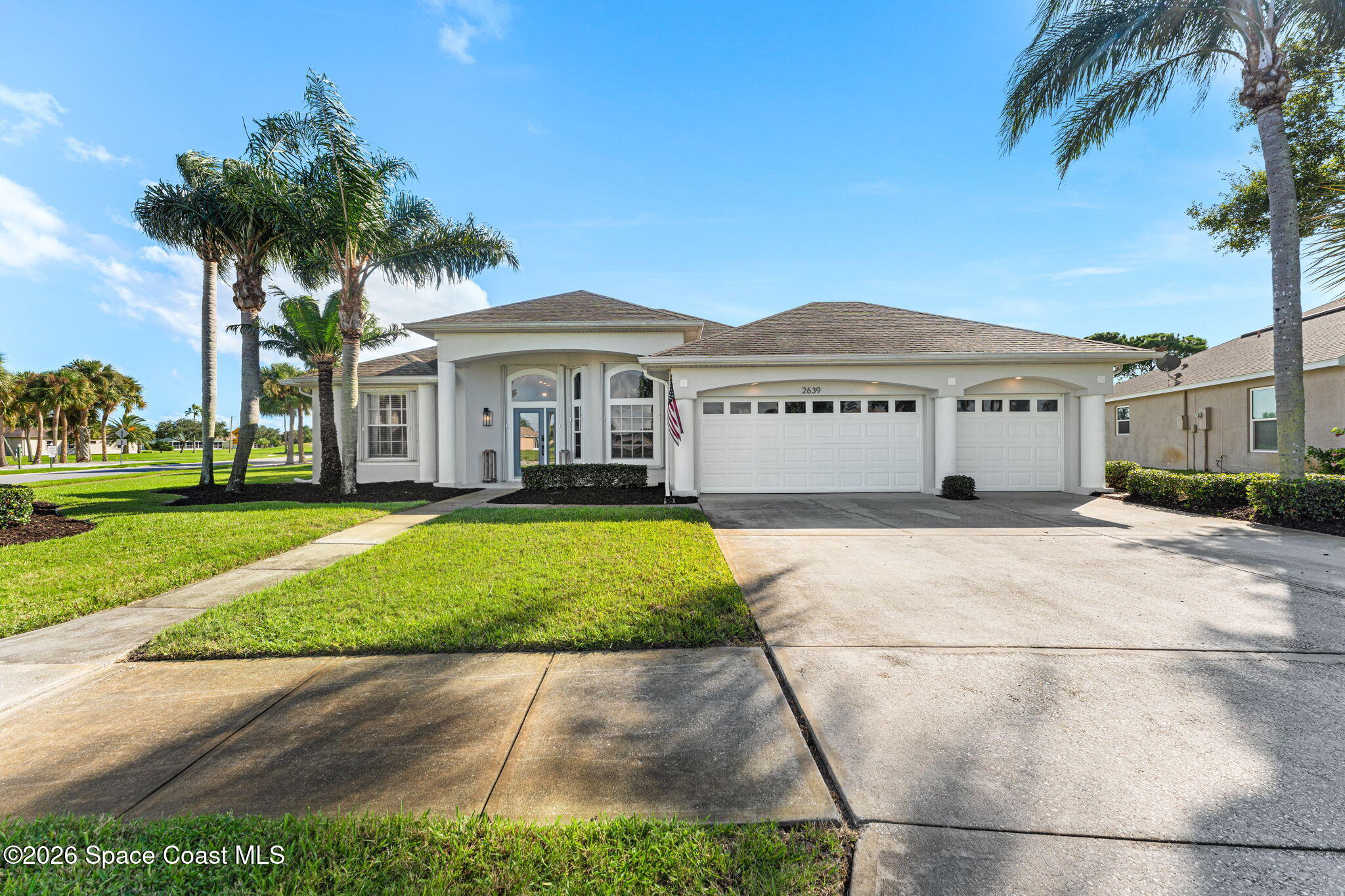 2639 Canterbury Circle Property Photo 1