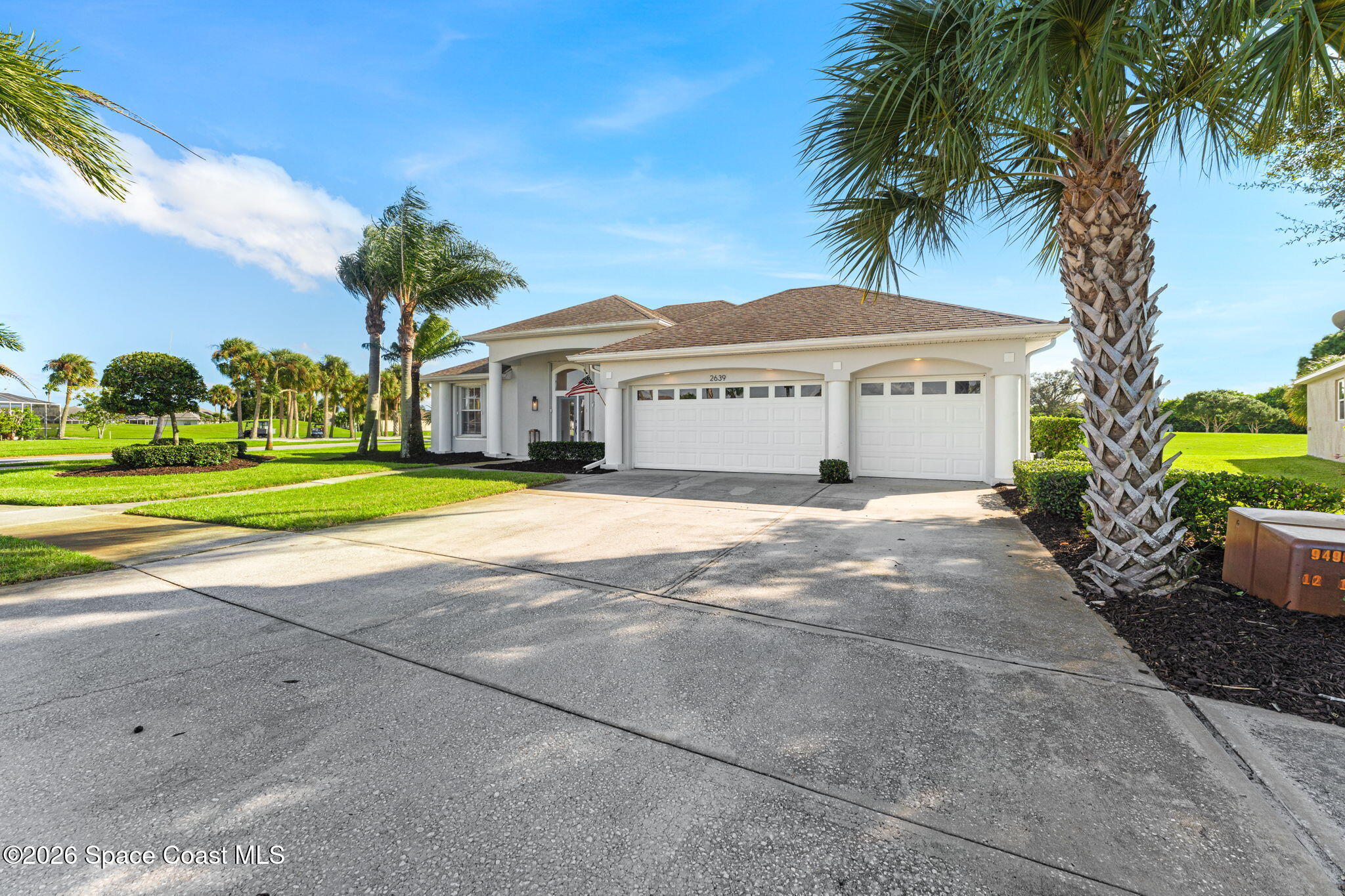 2639 Canterbury Circle Property Photo 4