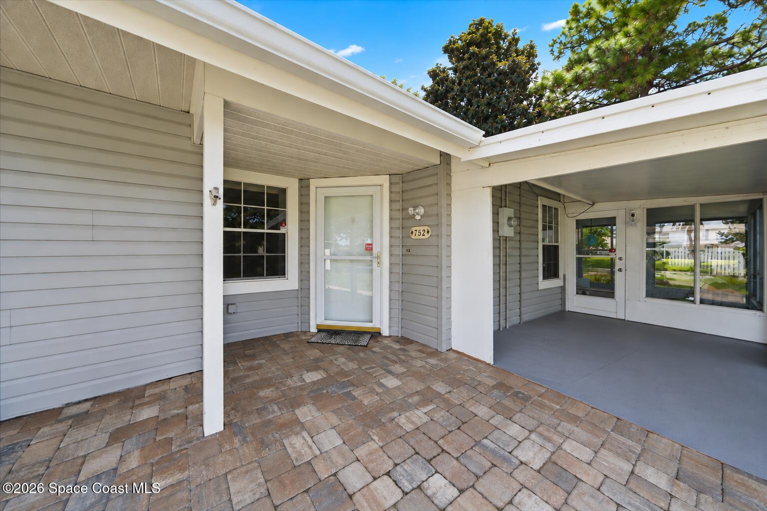 752 Players Court Property Photo 5