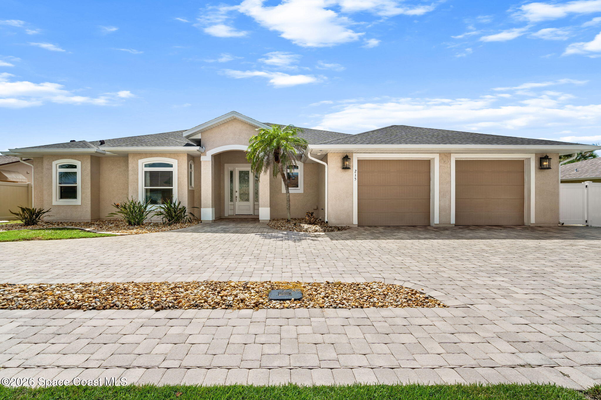215 Cordoba Court Property Photo 4