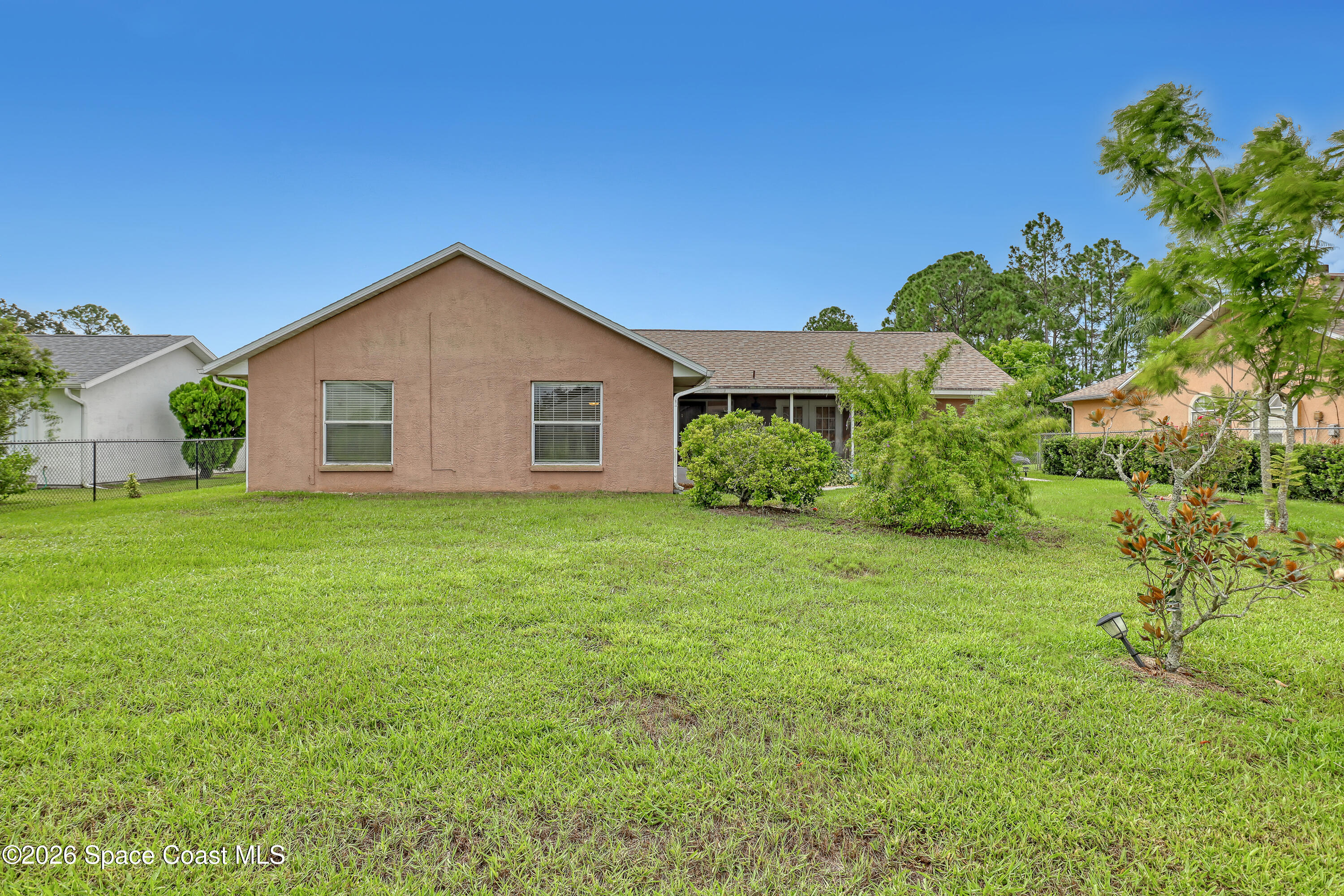 1733 Dalroy Street Nw Property Photo 44