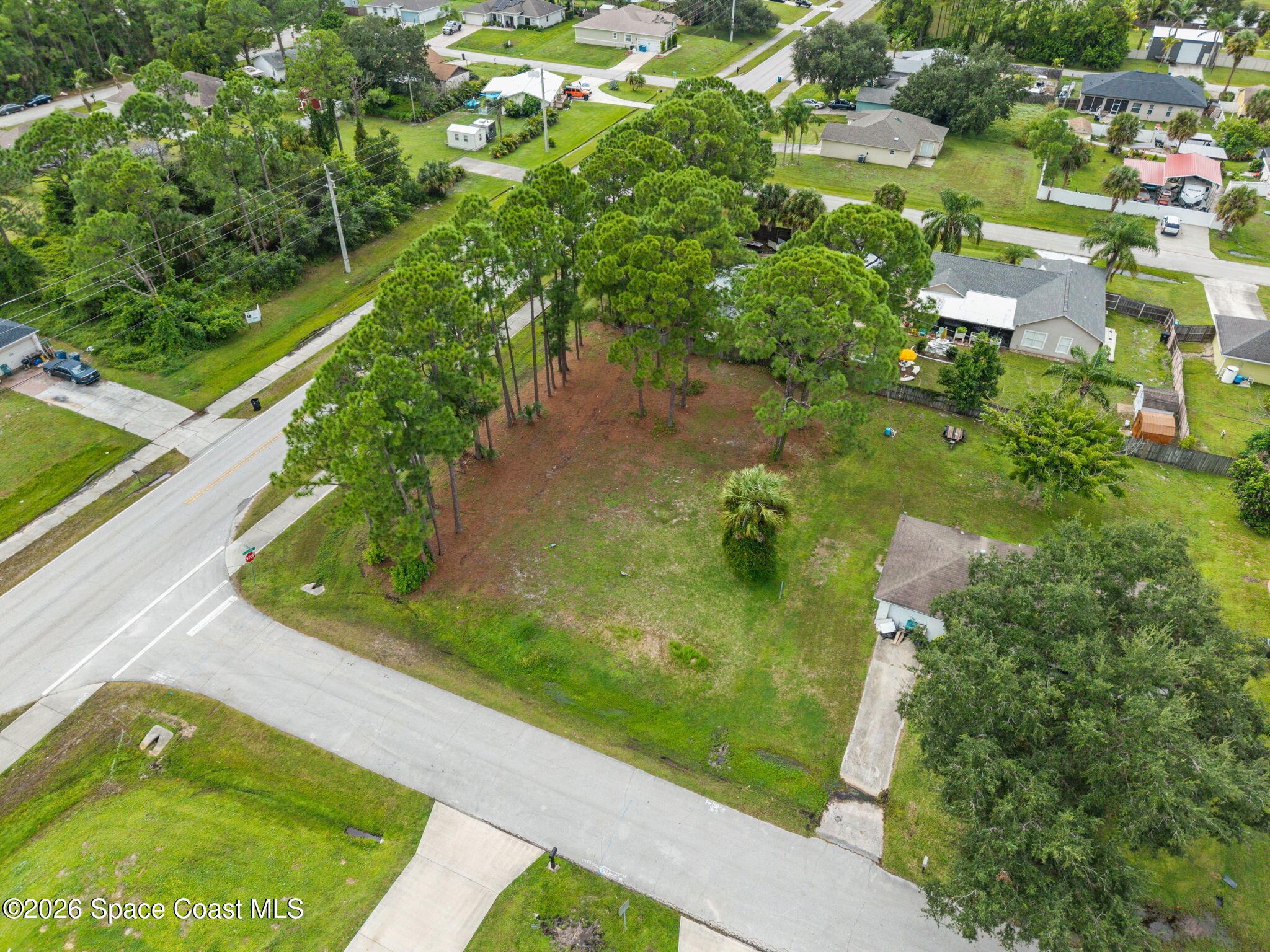 498 Haskell Avenue Se Property Photo 2