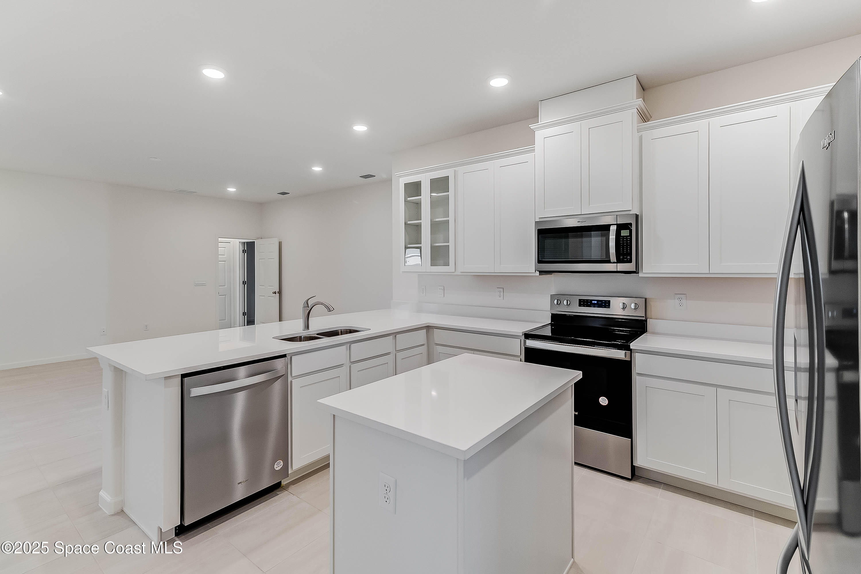 7075 Serpentine Court Property Photo 11