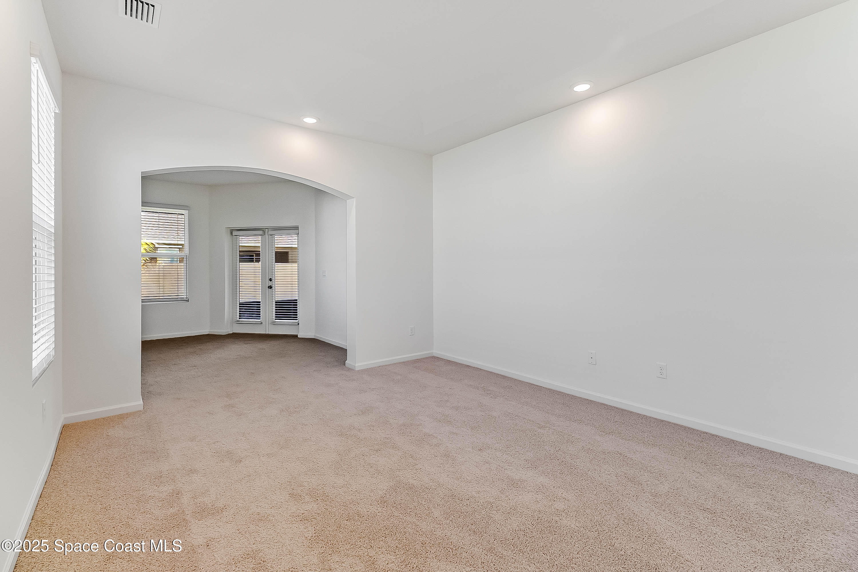 7075 Serpentine Court Property Photo 17
