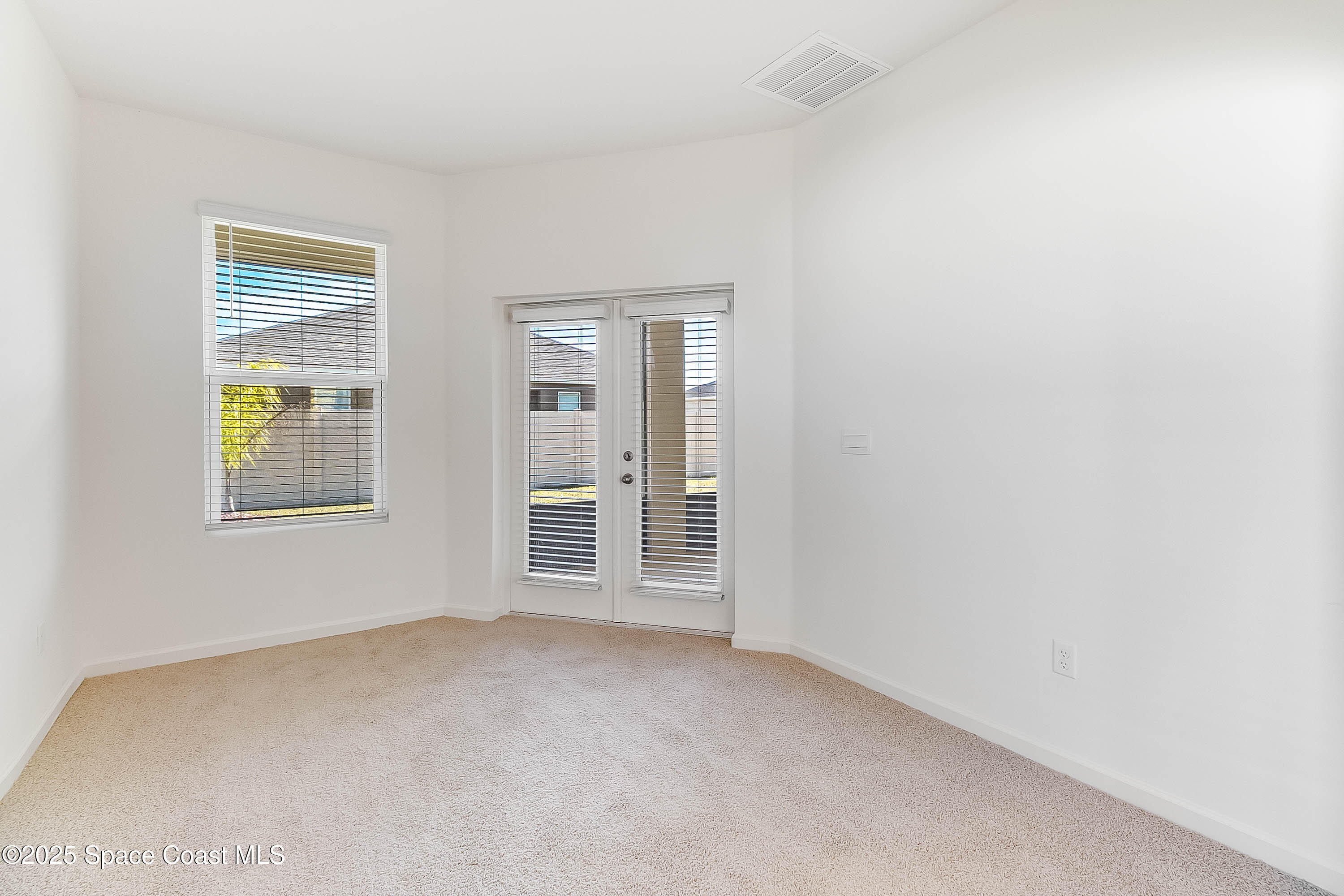 7075 Serpentine Court Property Photo 18