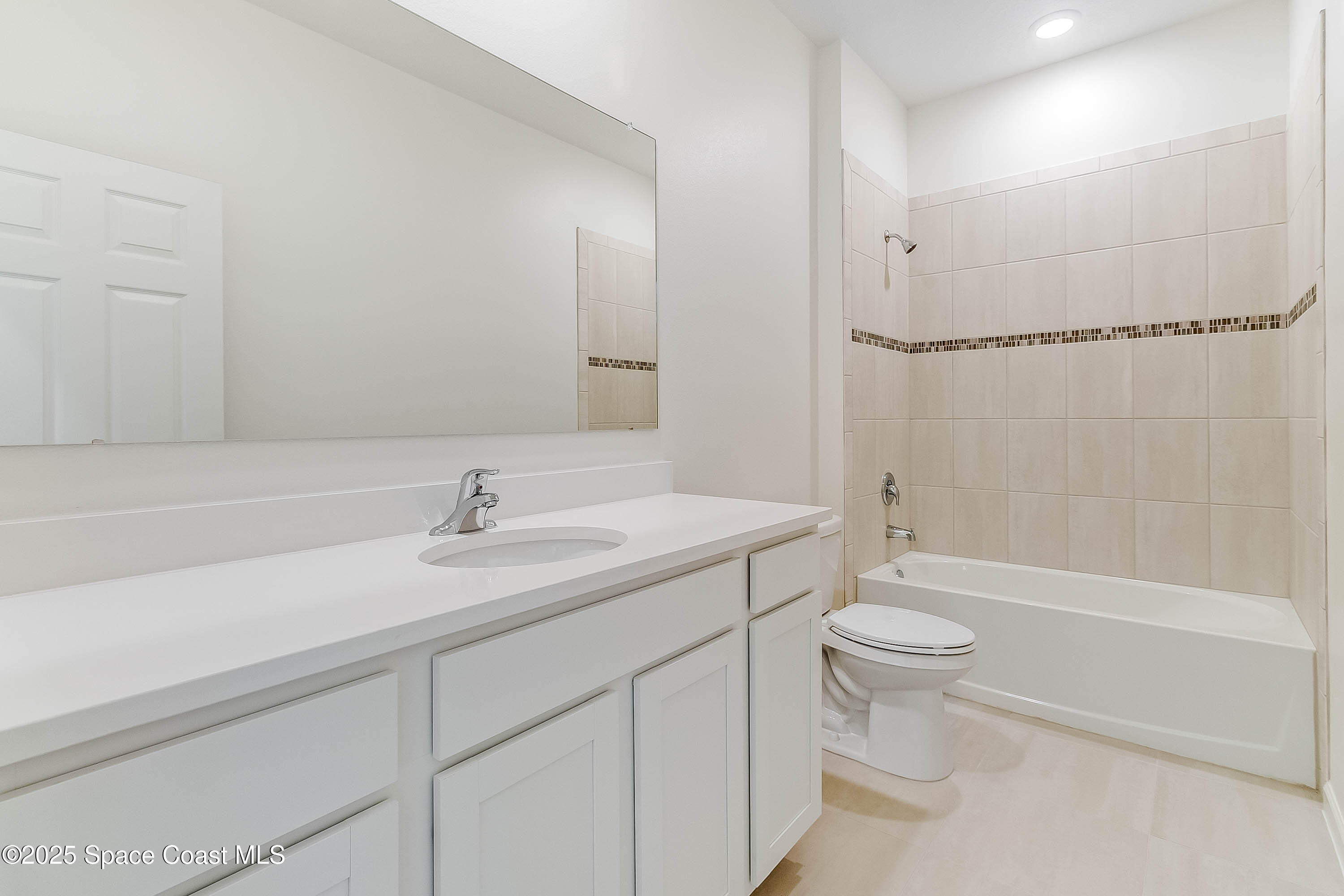 7075 Serpentine Court Property Photo 22